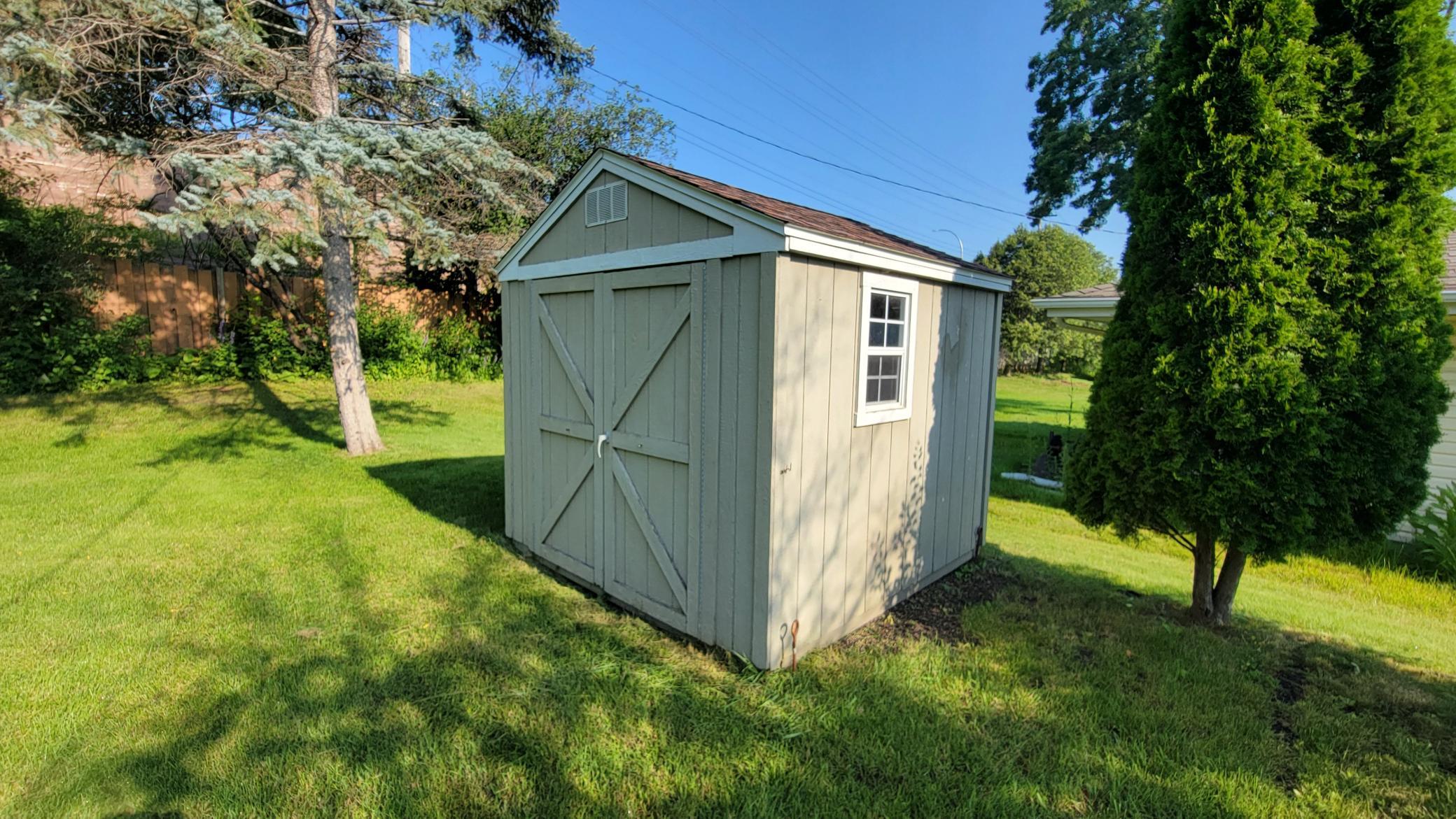 3833 Jordan Avenue N