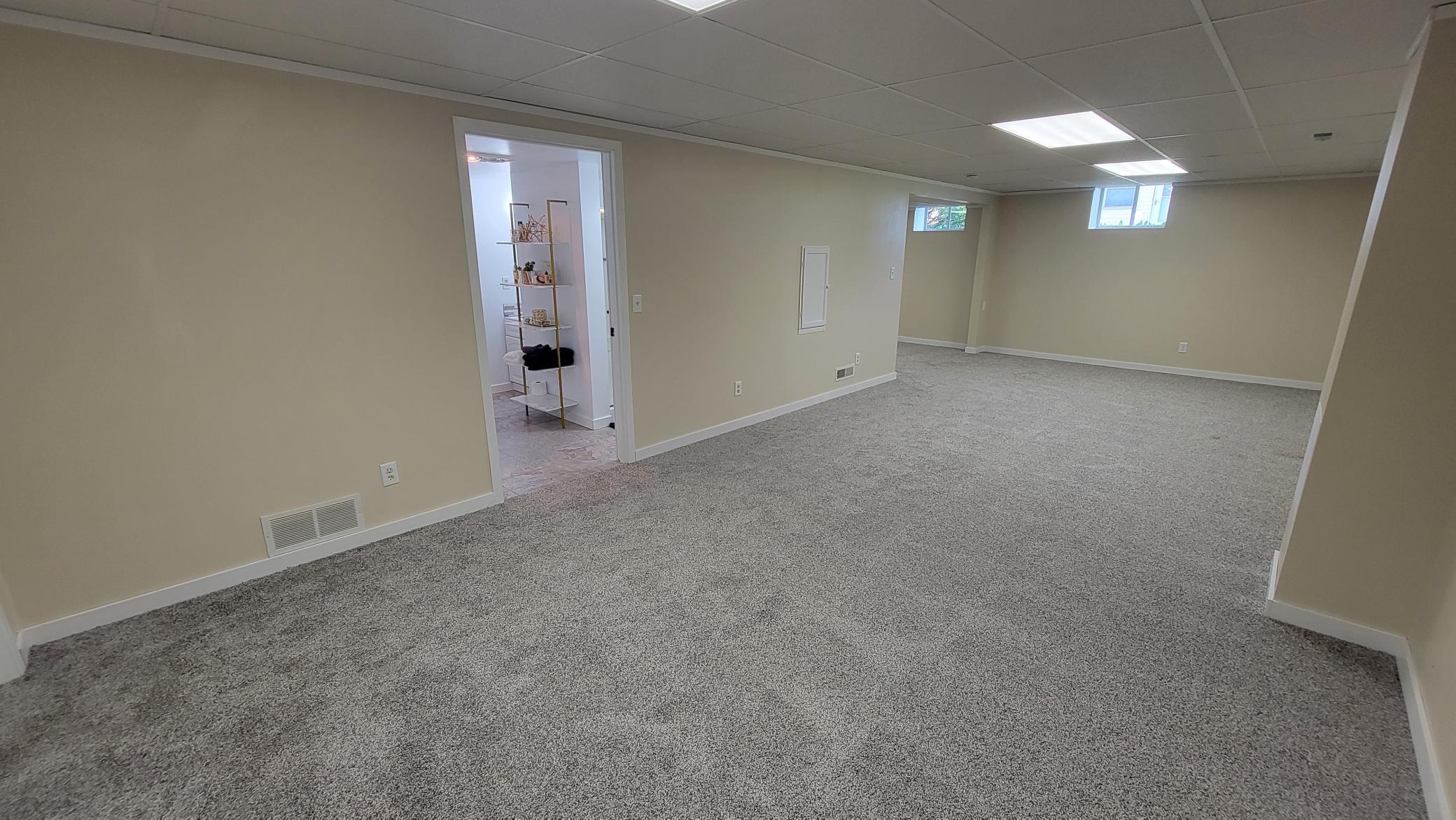 3833 Jordan Avenue N