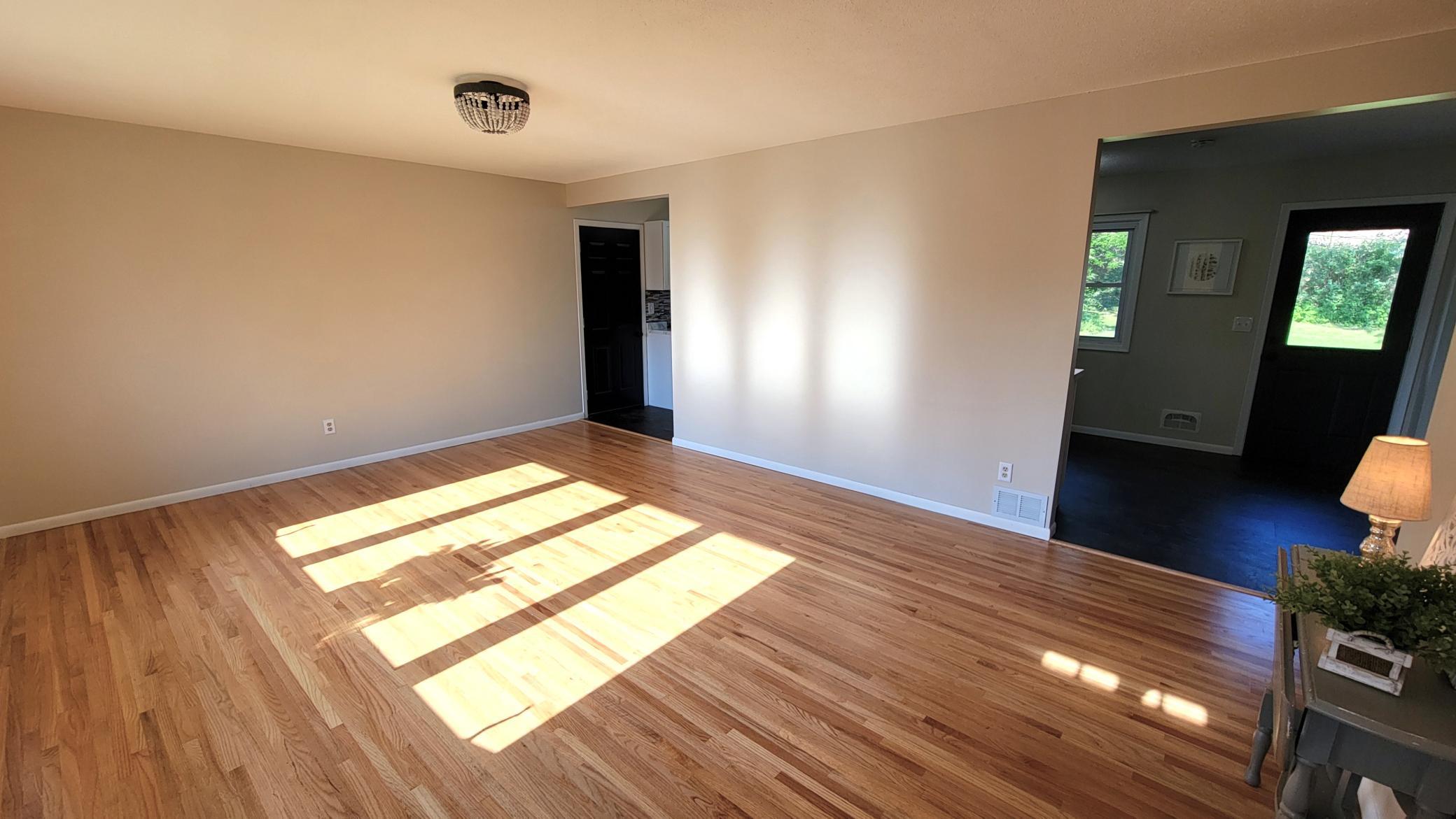 3833 Jordan Avenue N