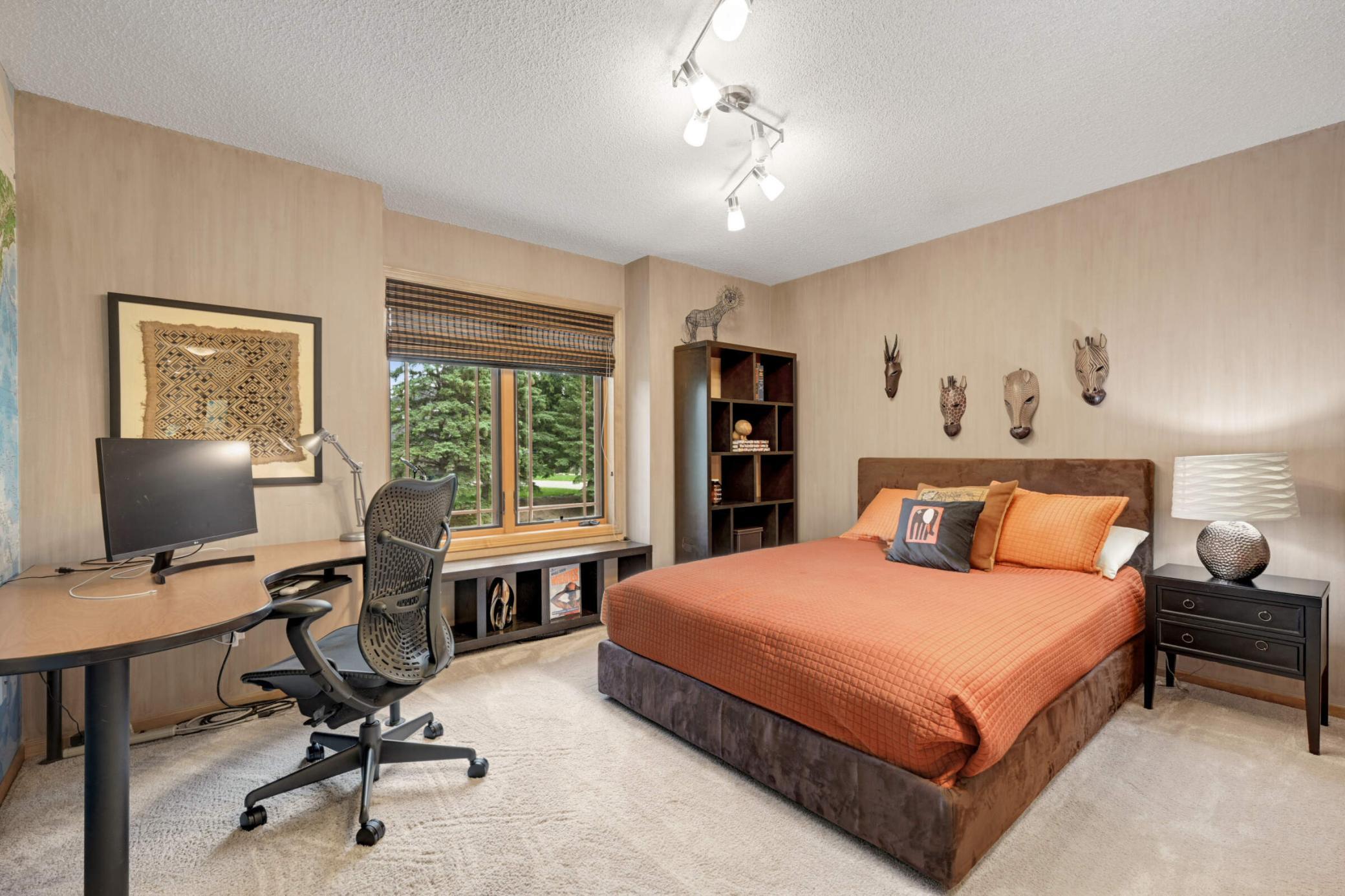 16045 48th Avenue N