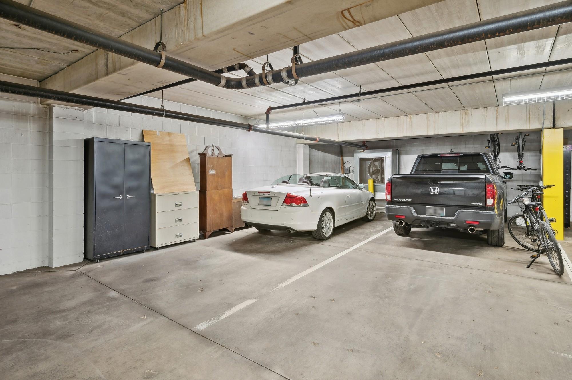 1776 Stieger Lake Lane Unit: 402