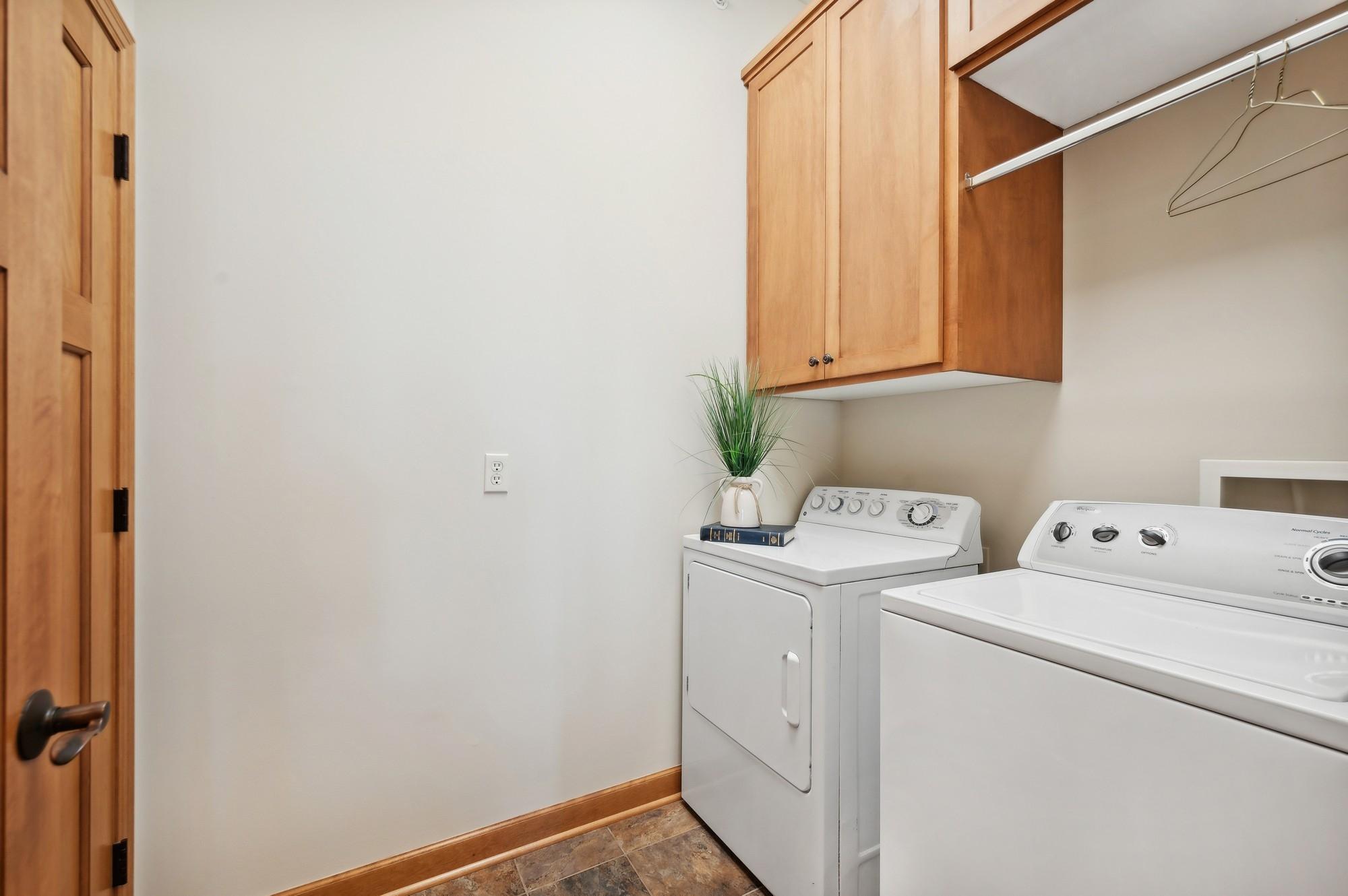 1776 Stieger Lake Lane Unit: 402