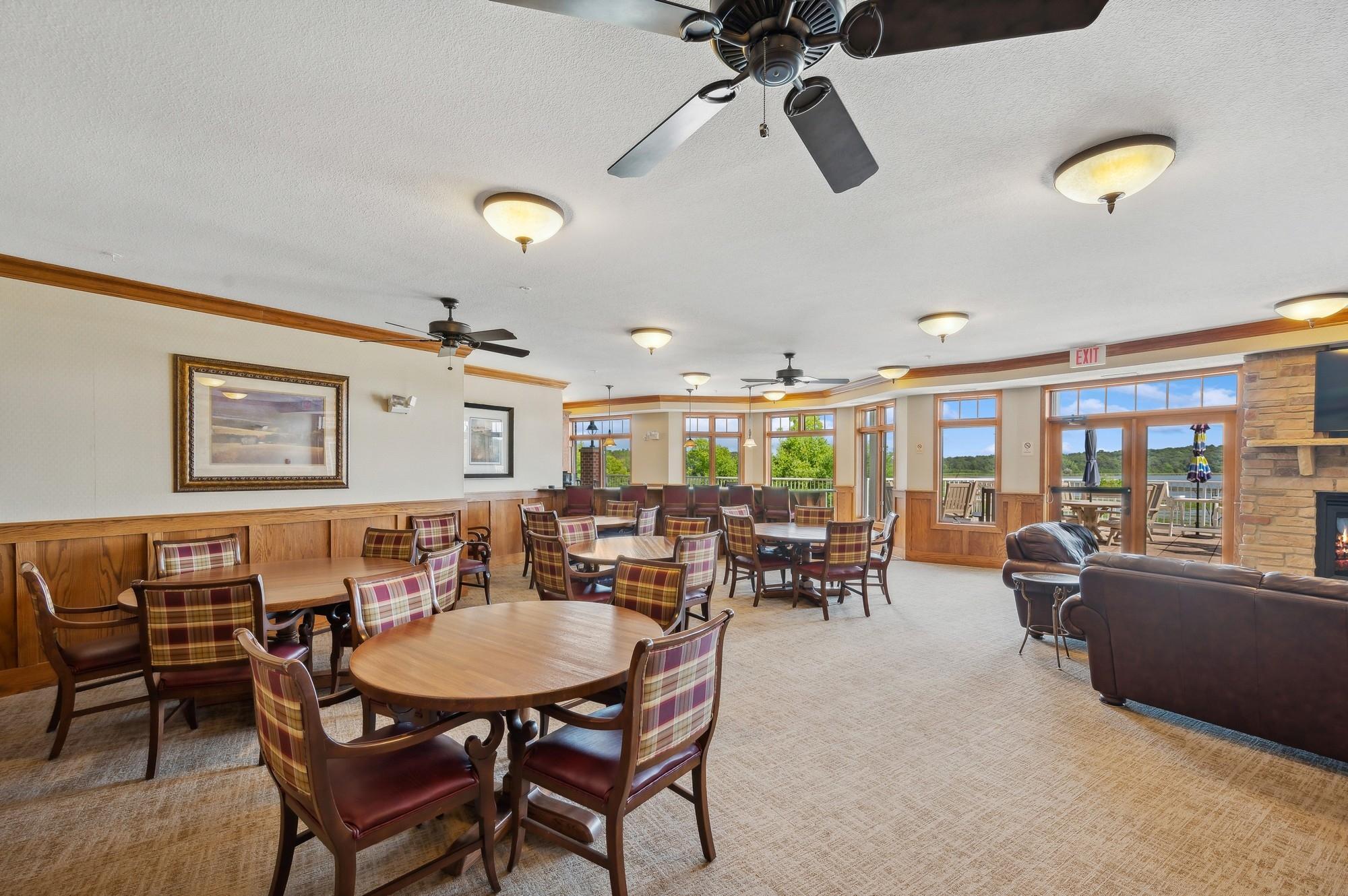 1776 Stieger Lake Lane Unit: 402