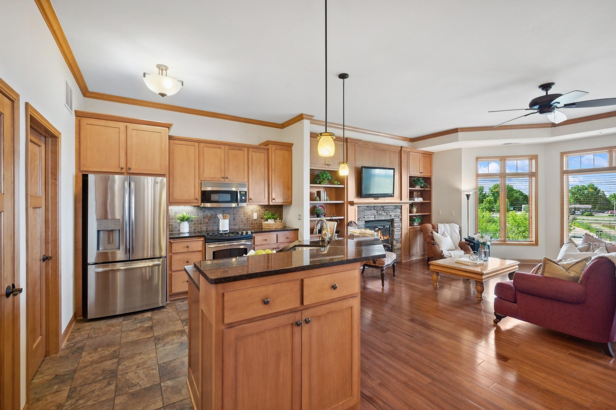 1776 Stieger Lake Lane Unit: 402