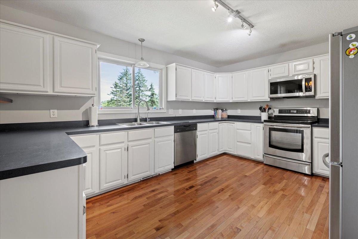 2537 Jansen Avenue SE