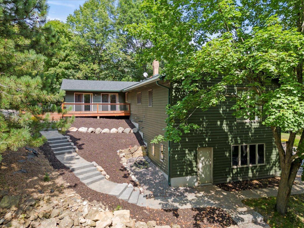 2537 Jansen Avenue SE