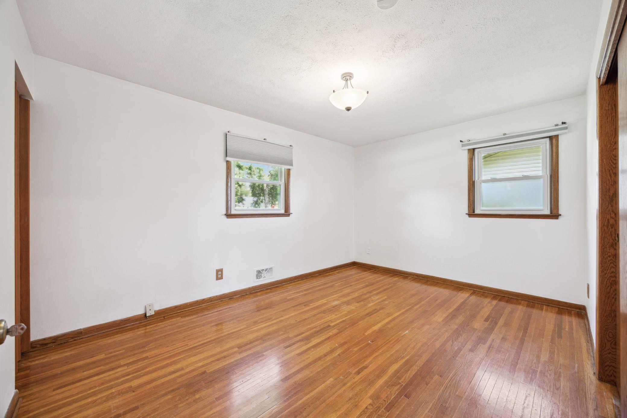 128 River Edge Way NE