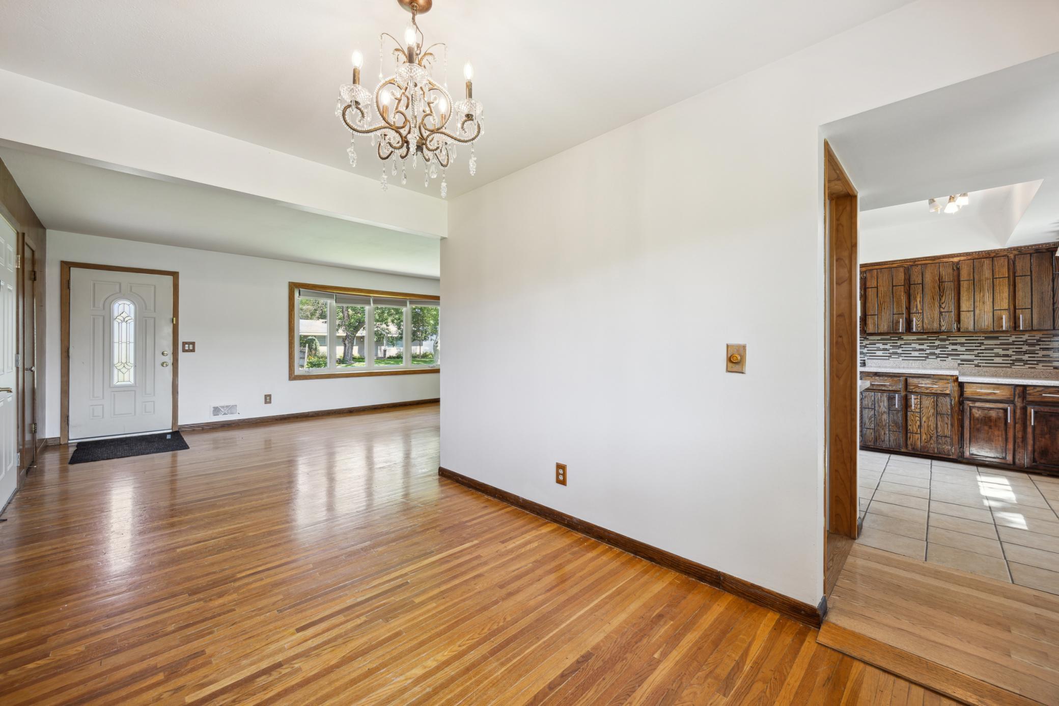 128 River Edge Way NE