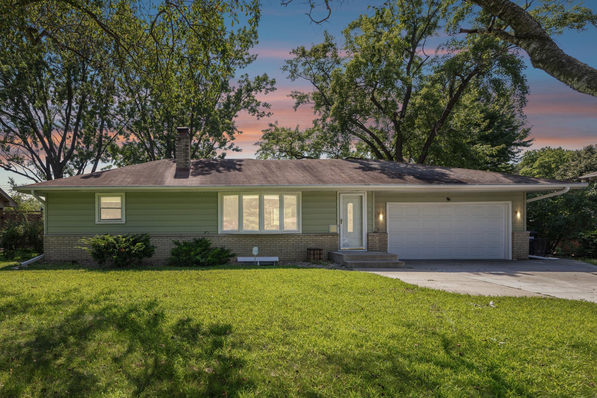 128 River Edge Way NE