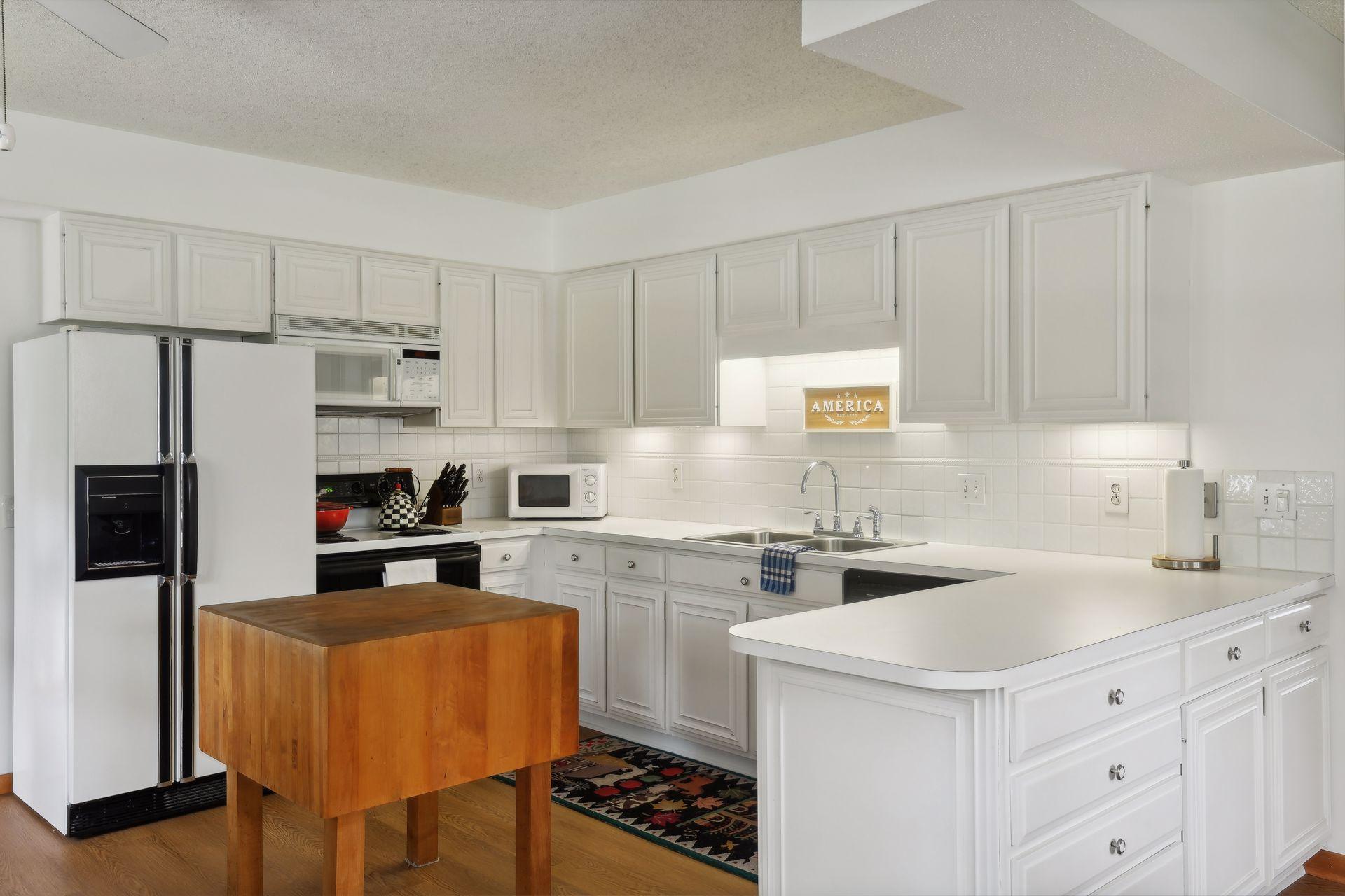 214X Shadywood Road