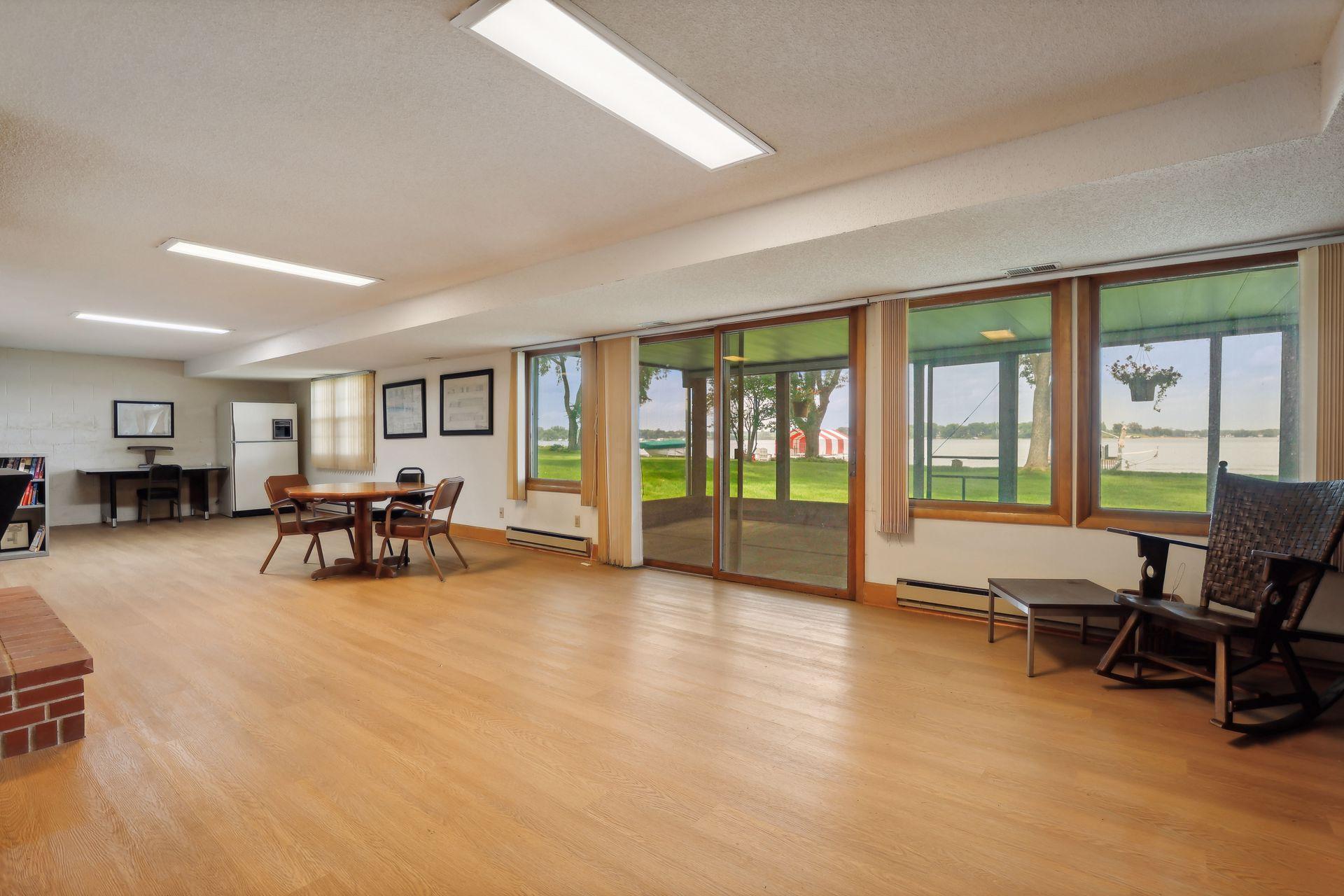 214X Shadywood Road
