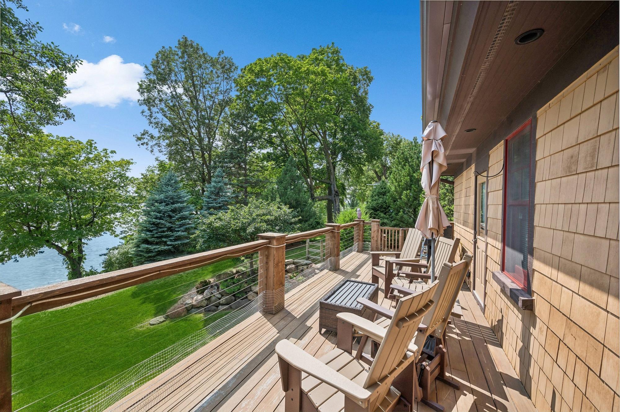 2845 Lake Shore Avenue