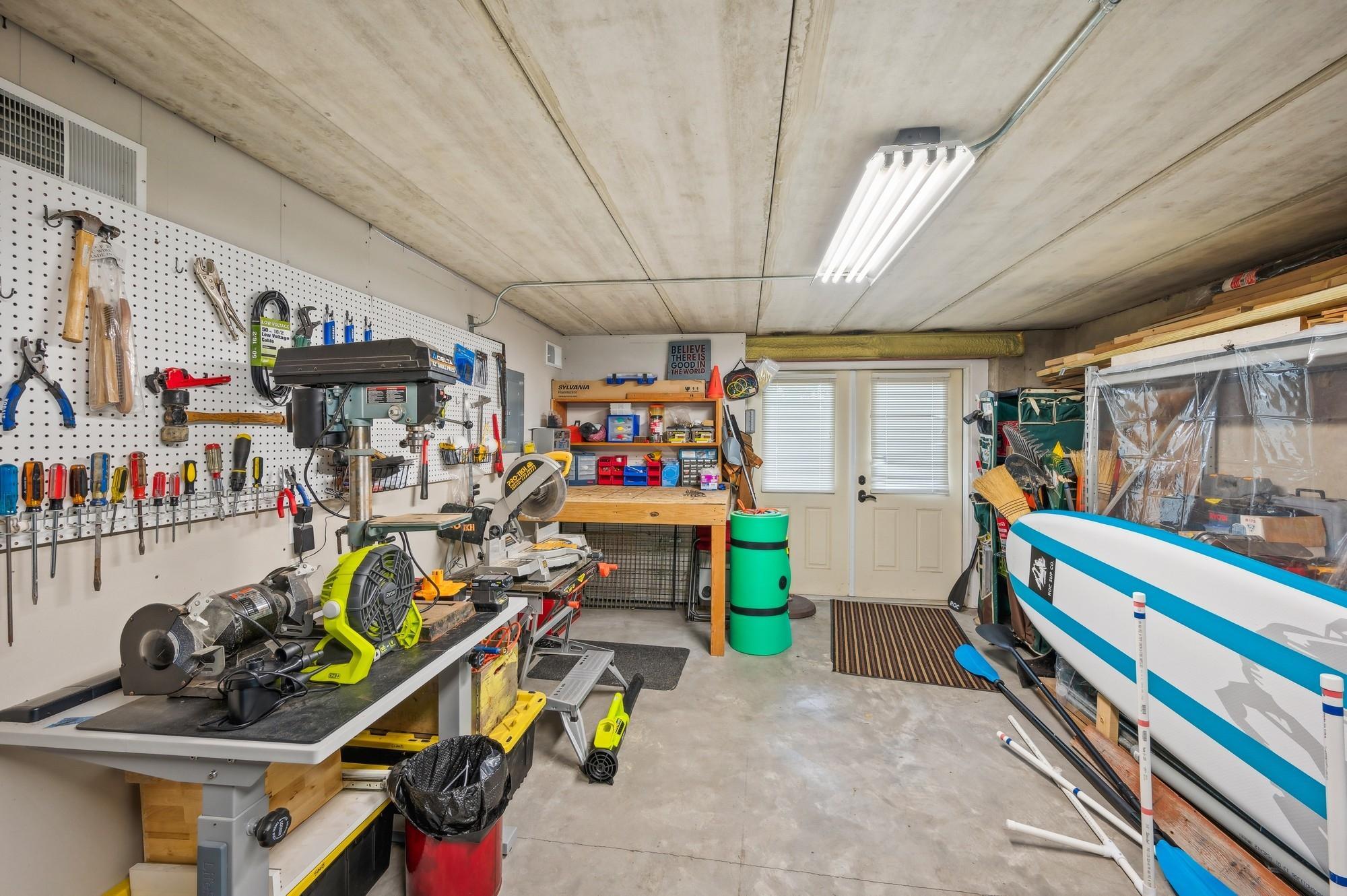 2845 Lake Shore Avenue