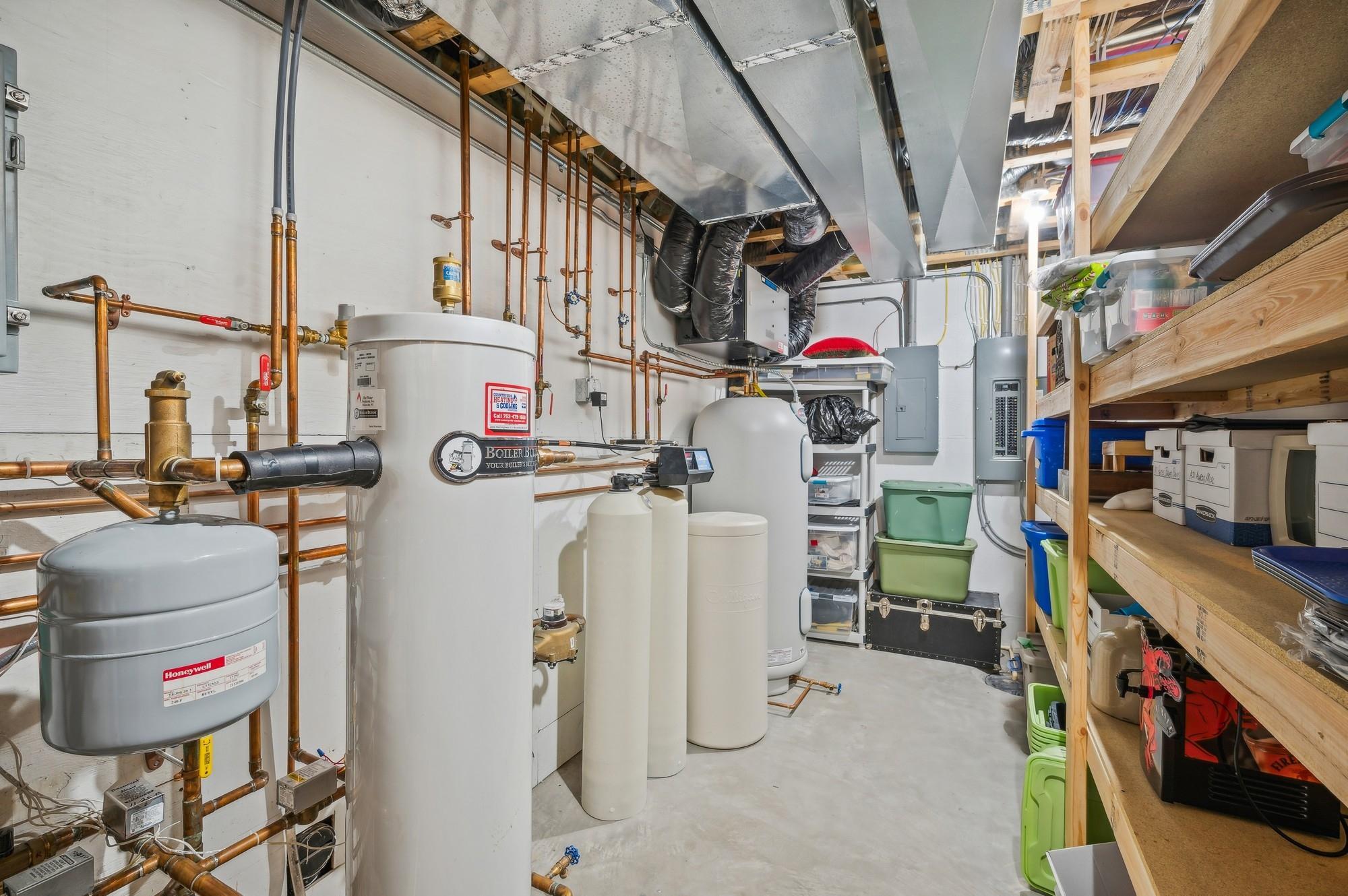 2845 Lake Shore Avenue