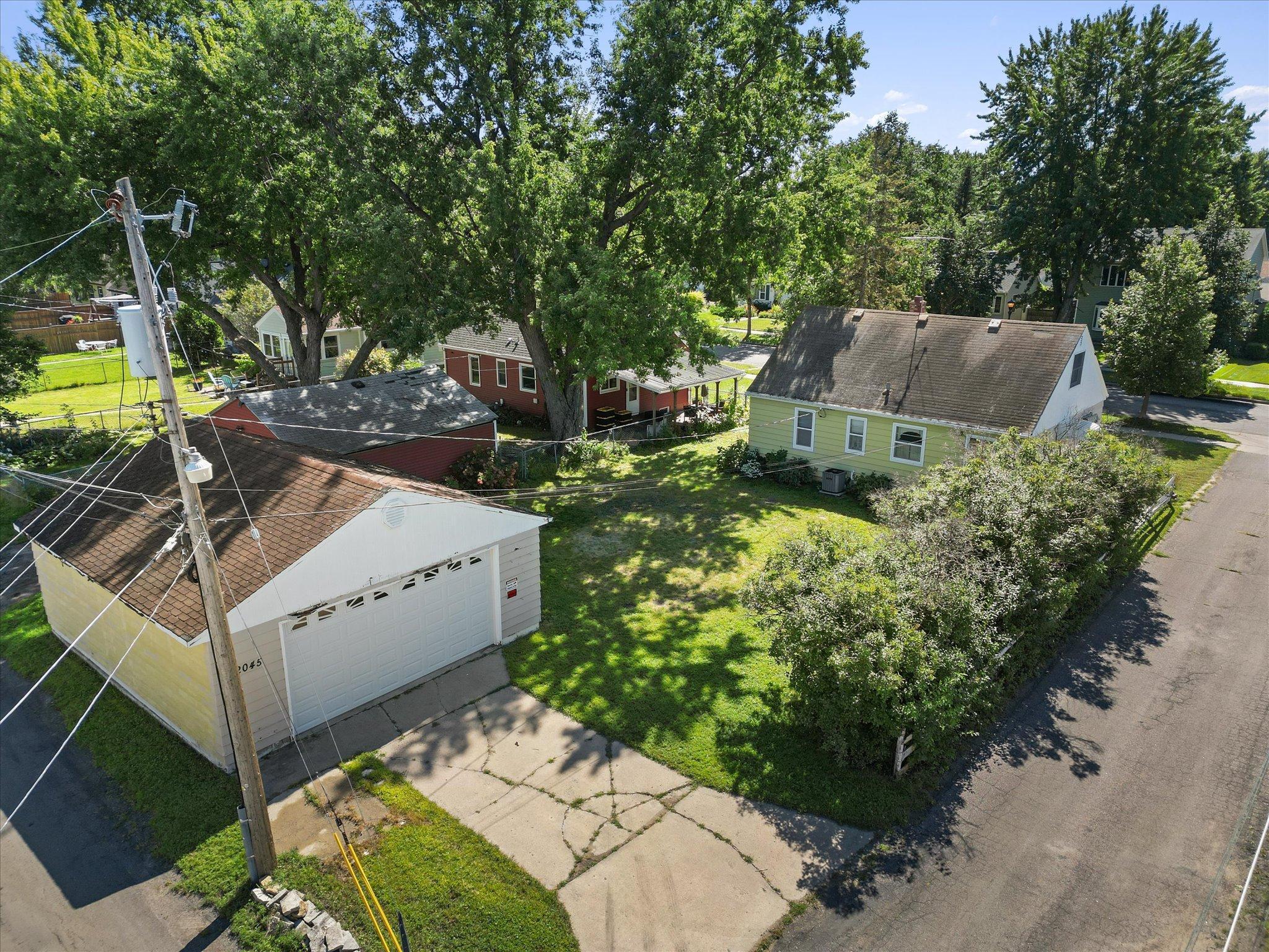 2045 W Thure Avenue