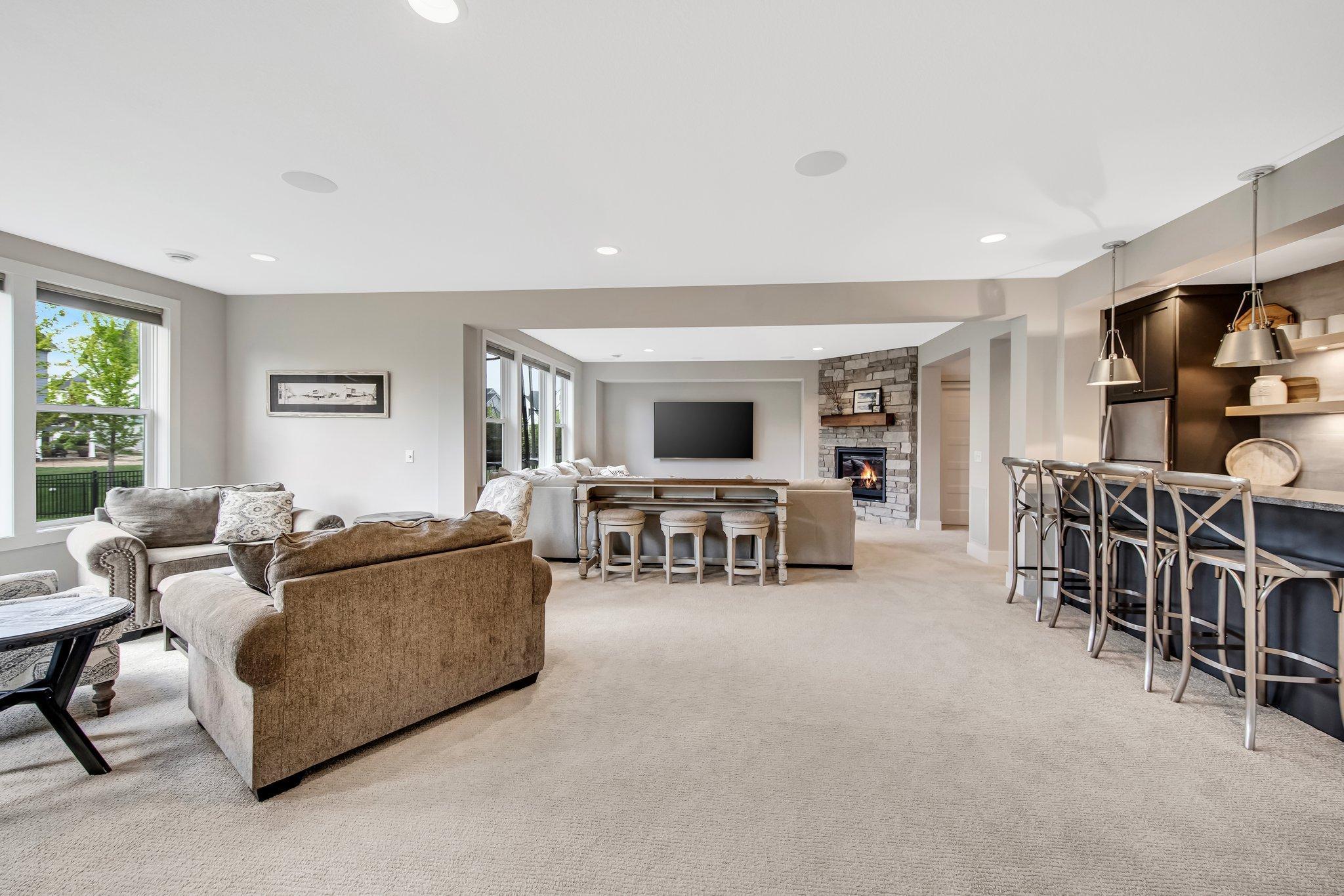 5675 Zanzibar Lane N