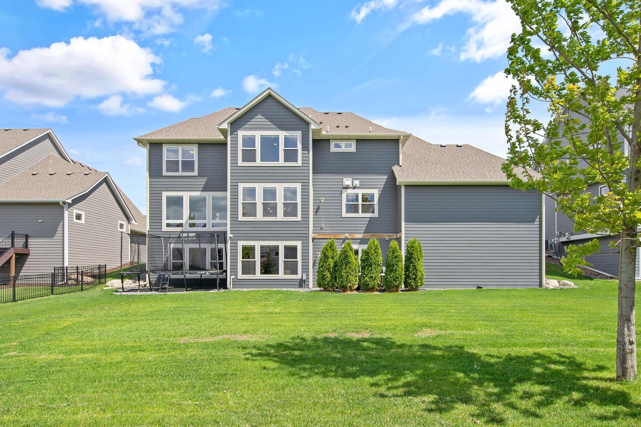 5675 Zanzibar Lane N