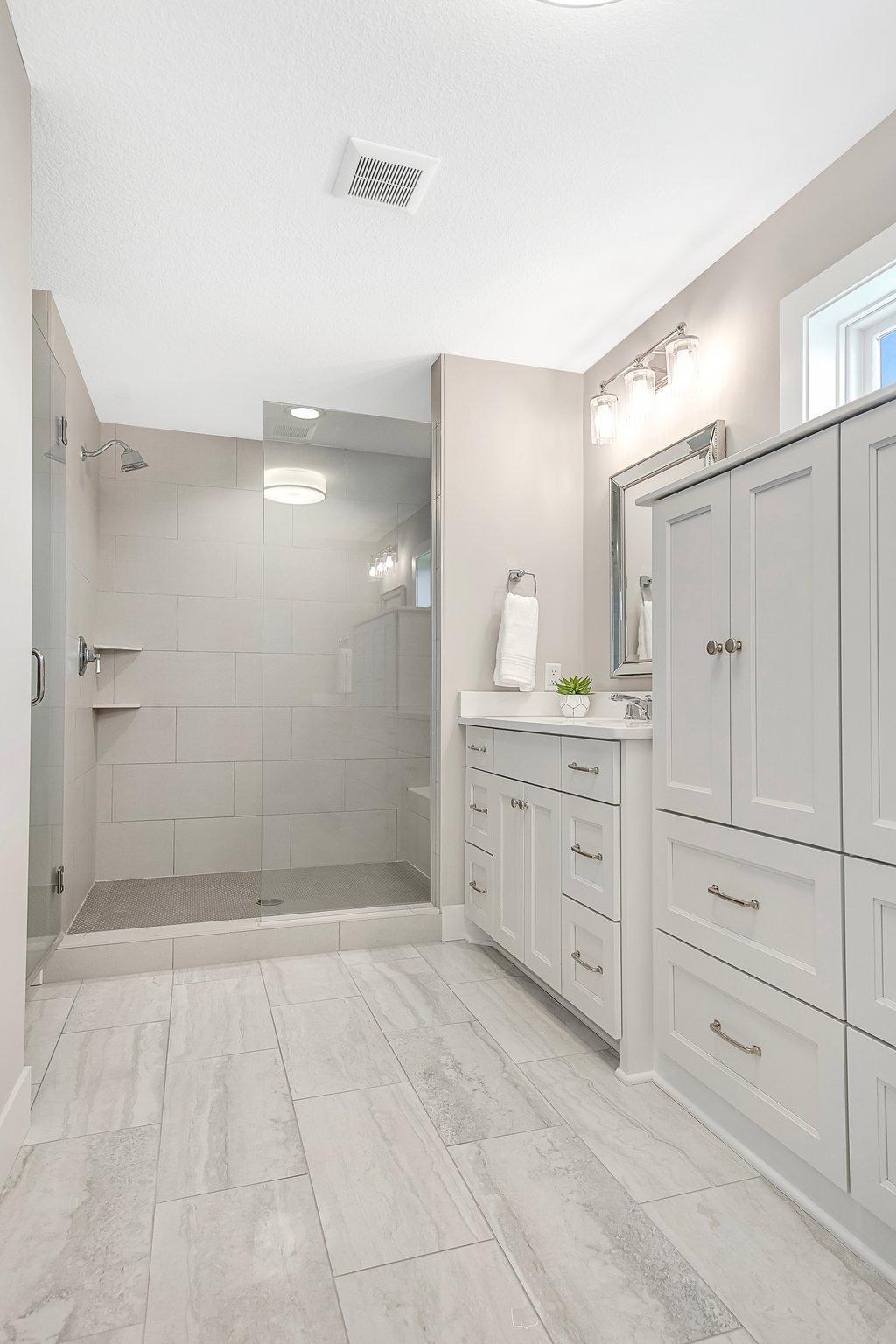 5675 Zanzibar Lane N