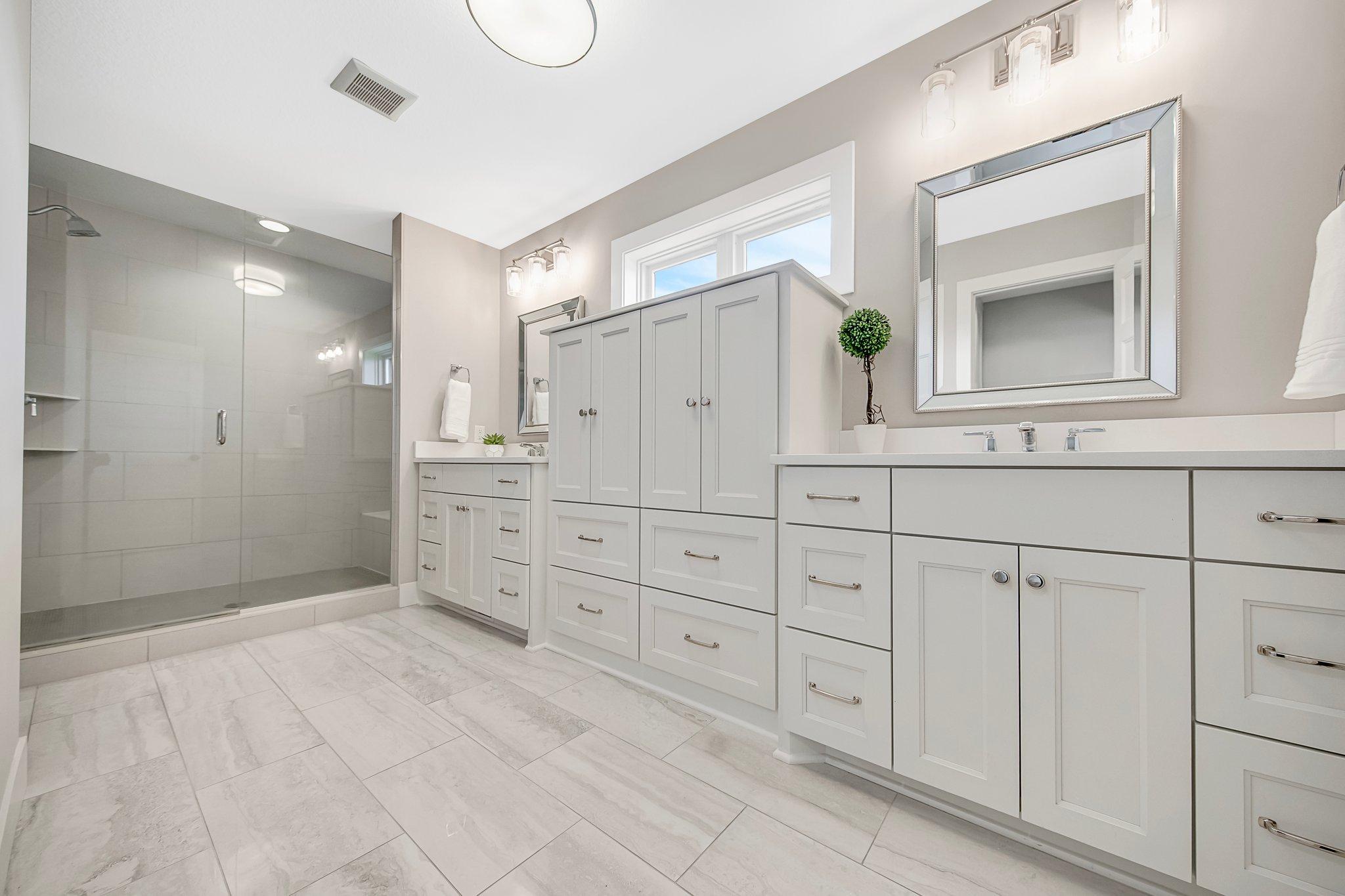 5675 Zanzibar Lane N