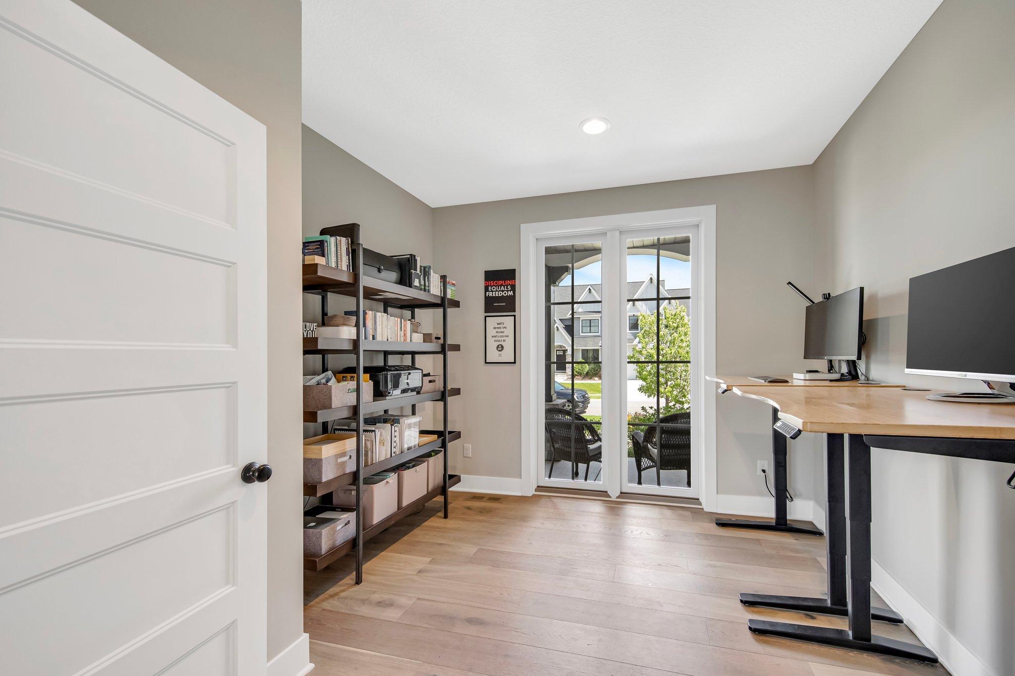 5675 Zanzibar Lane N