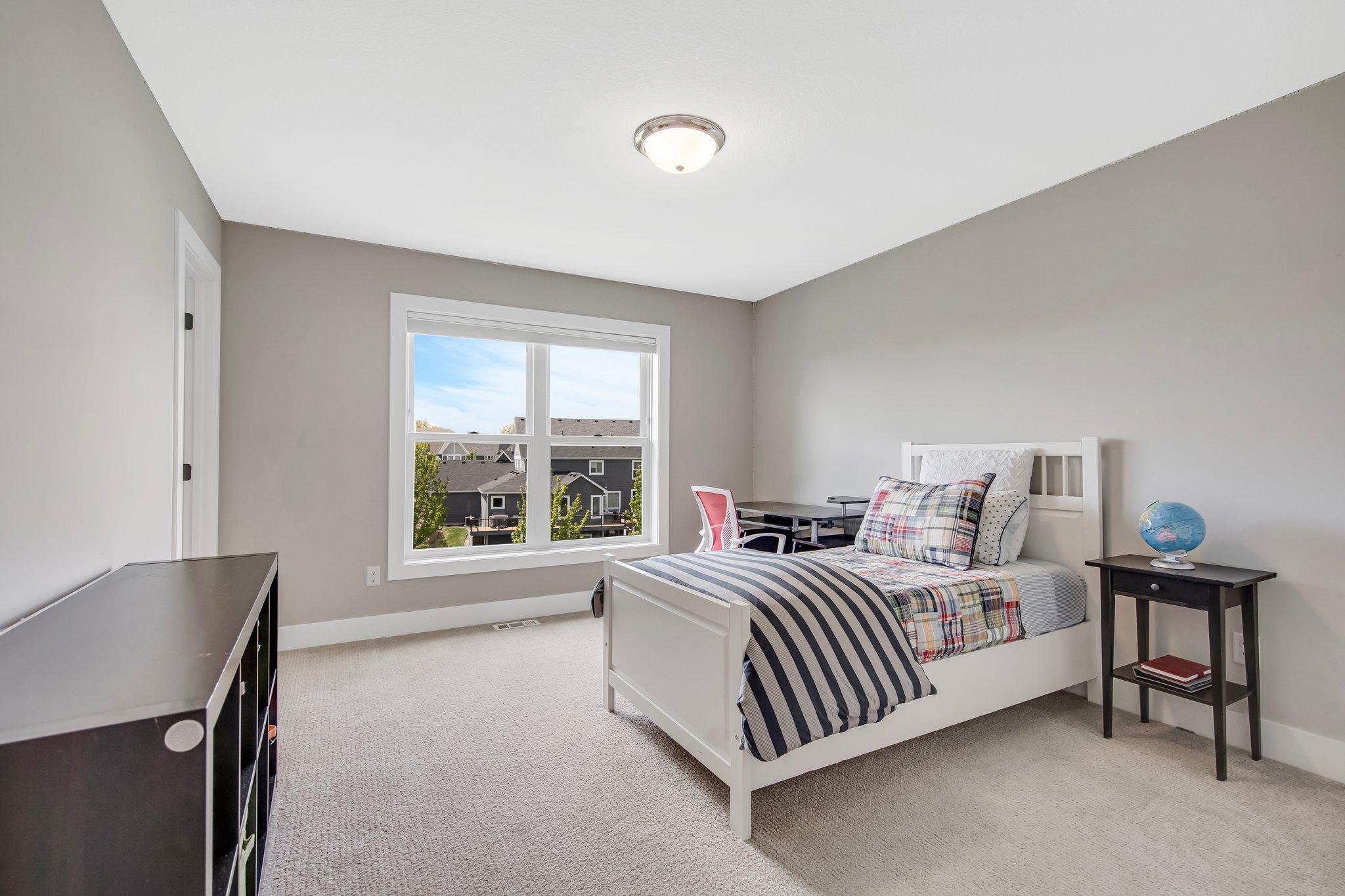 5675 Zanzibar Lane N