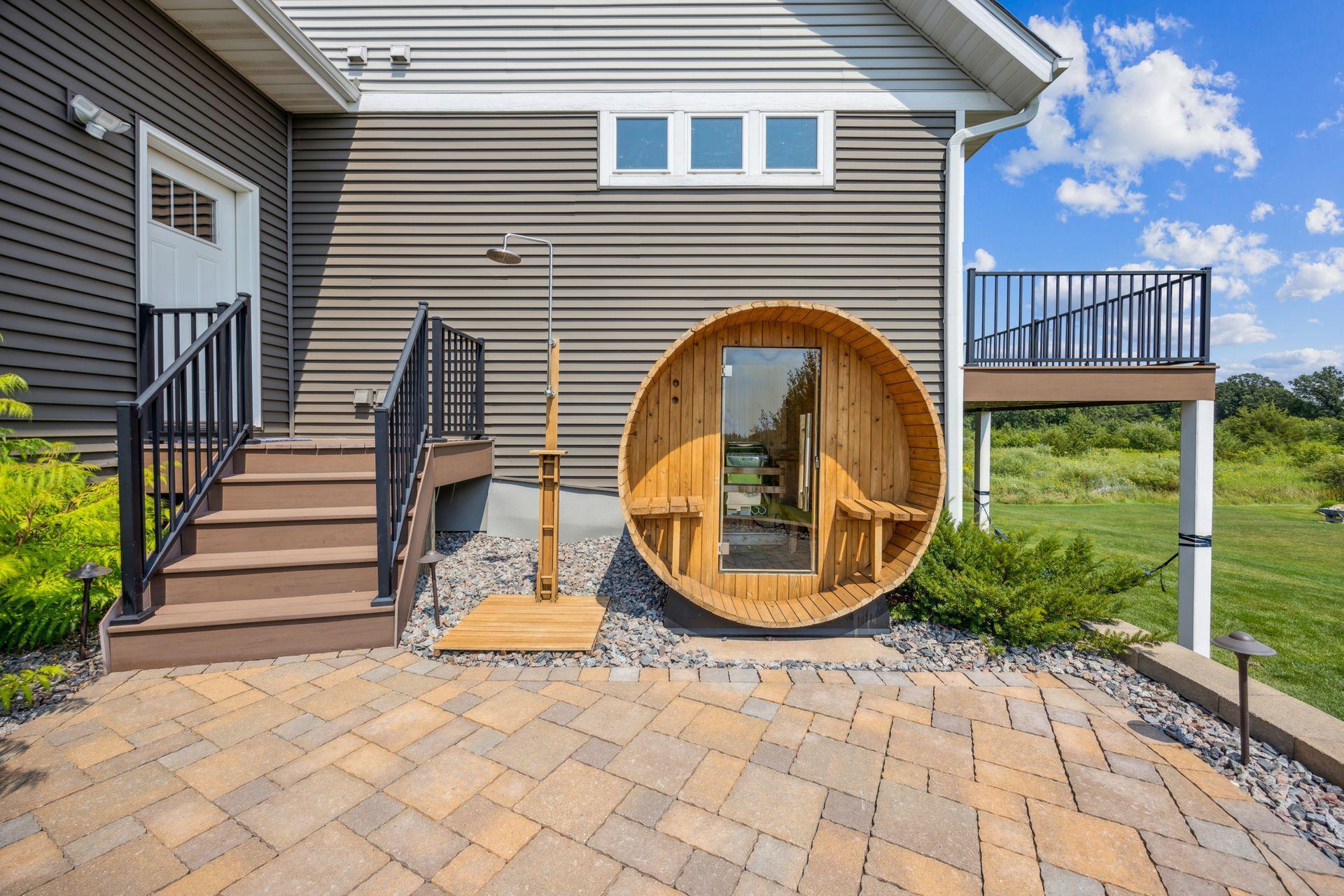 3400 Old Creek Way NE