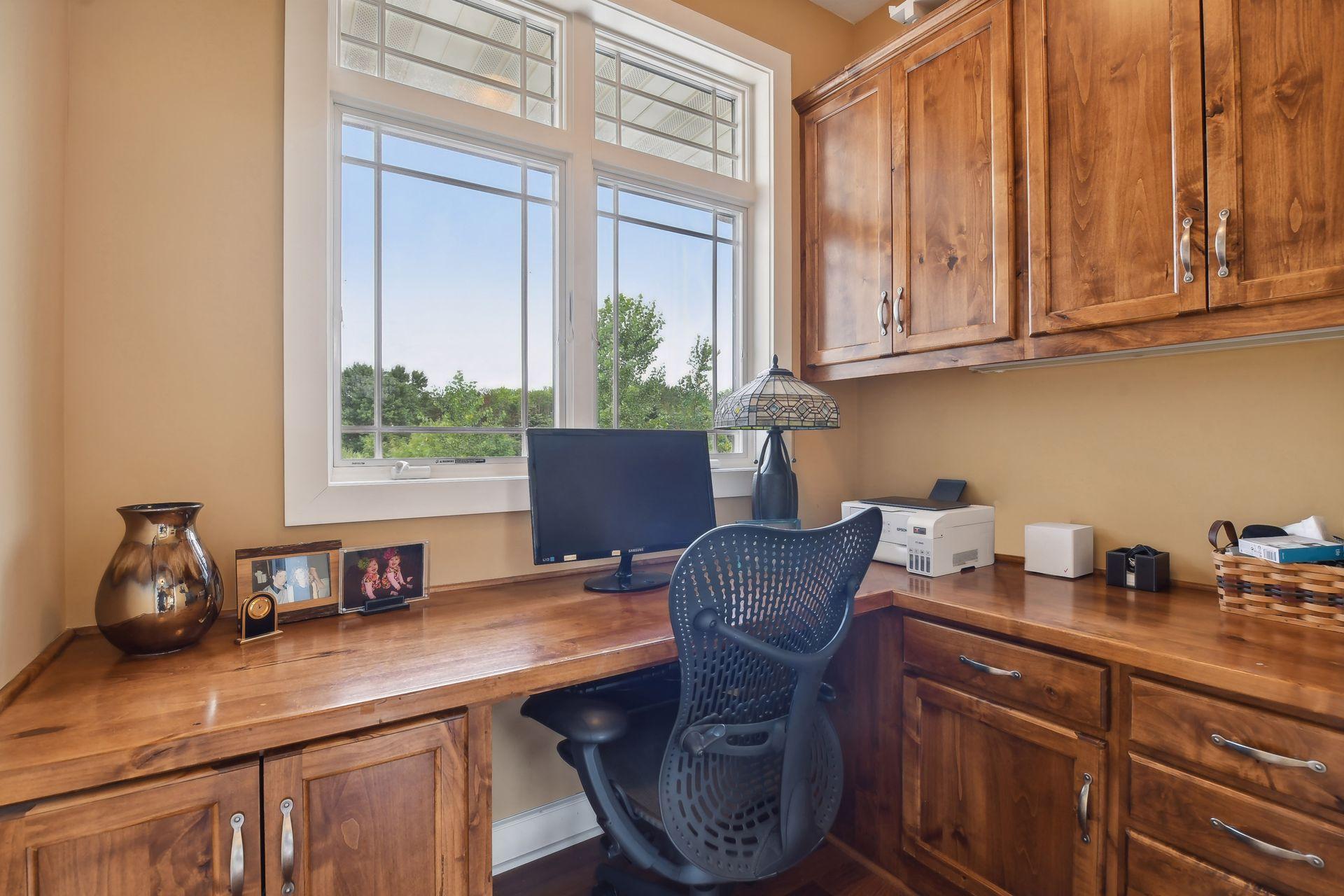 1005 Willow View Drive