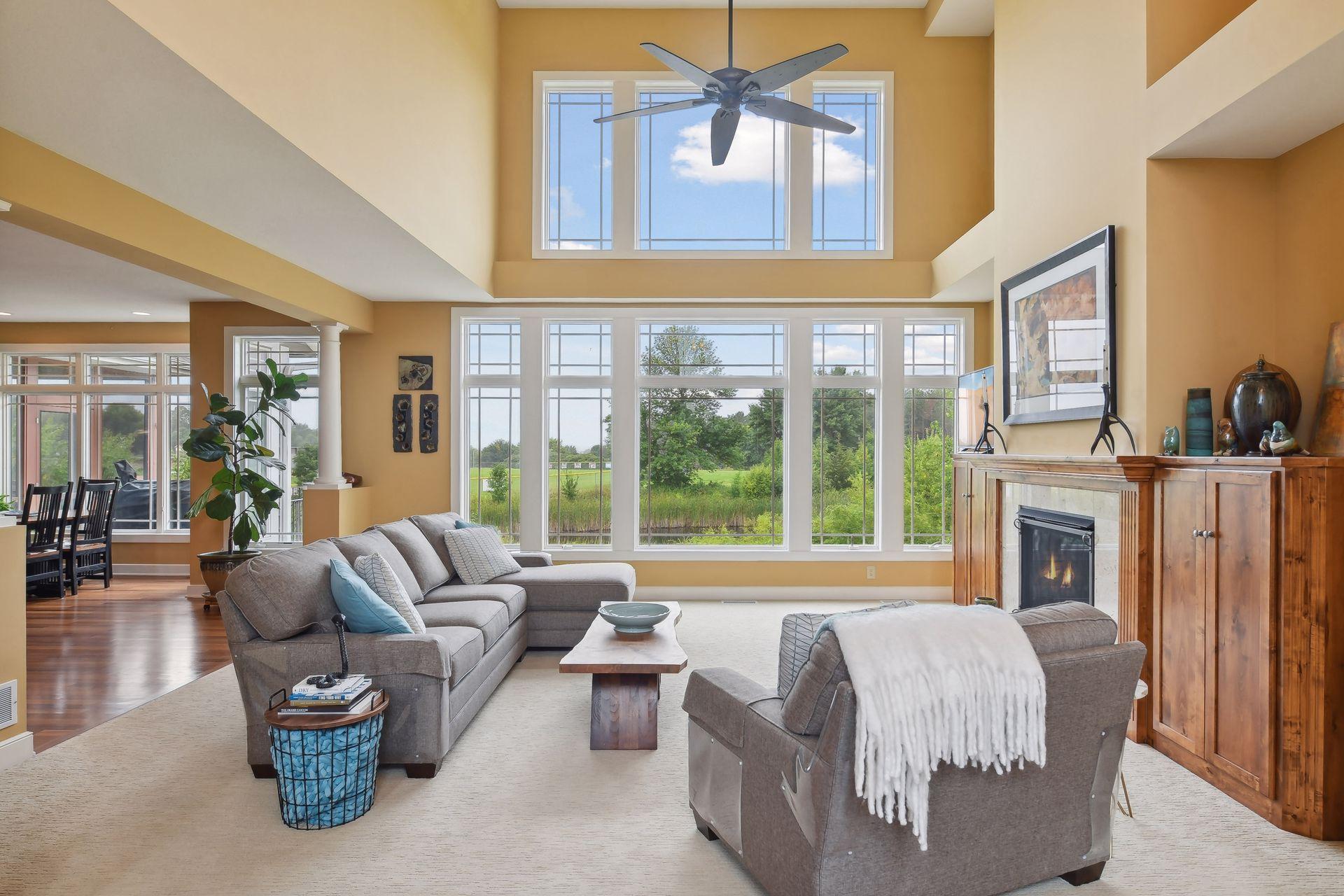 1005 Willow View Drive