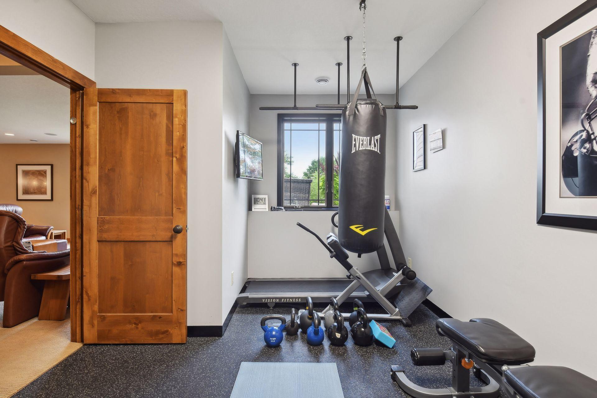 1005 Willow View Drive