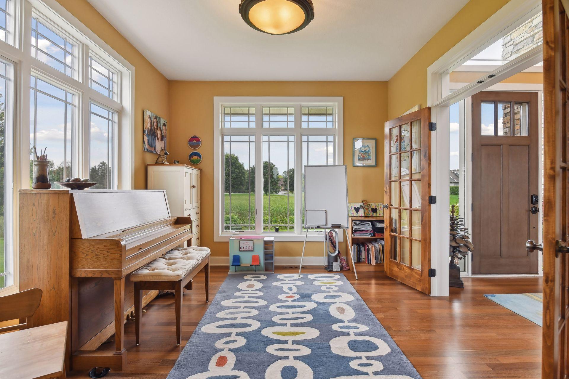 1005 Willow View Drive