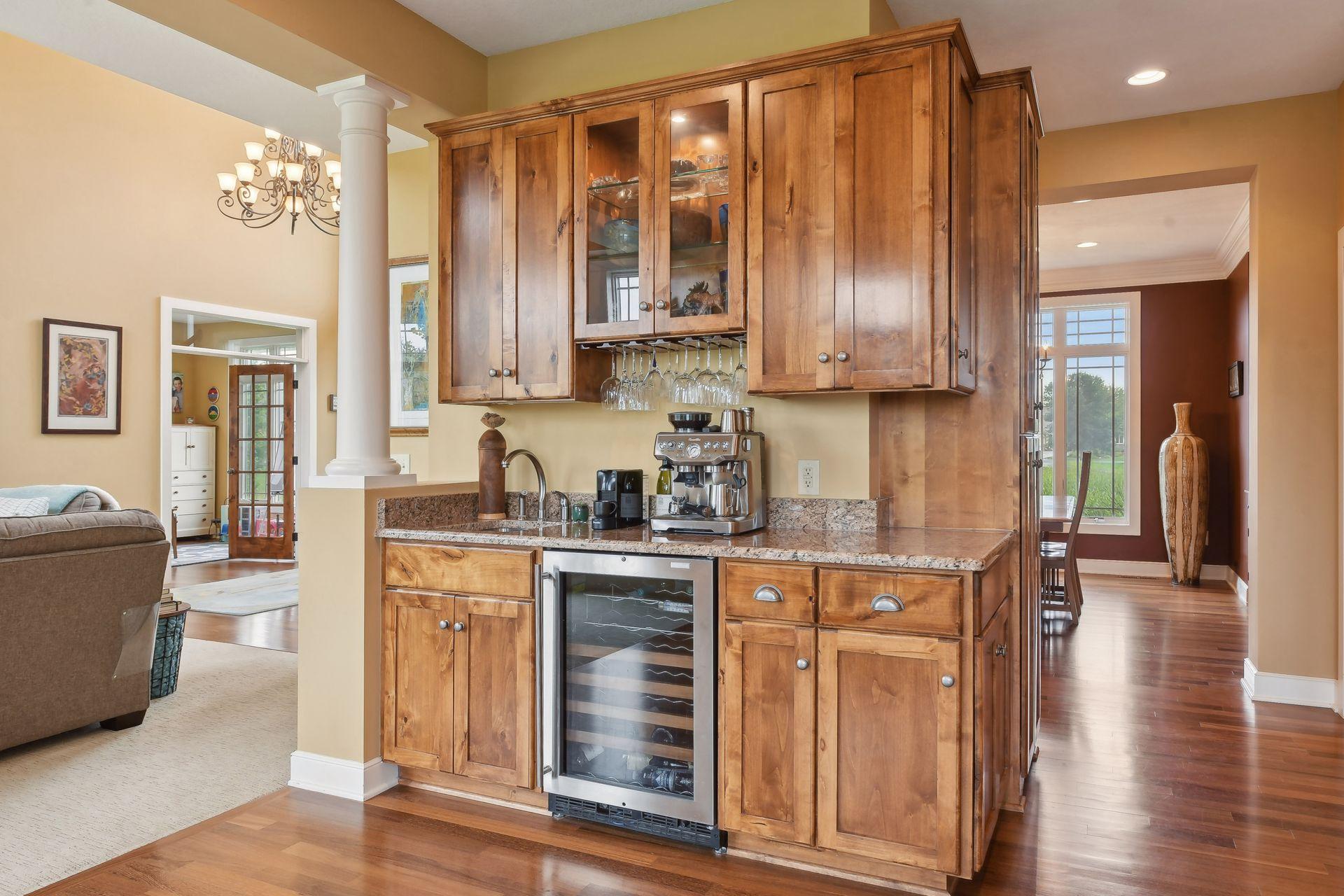 1005 Willow View Drive