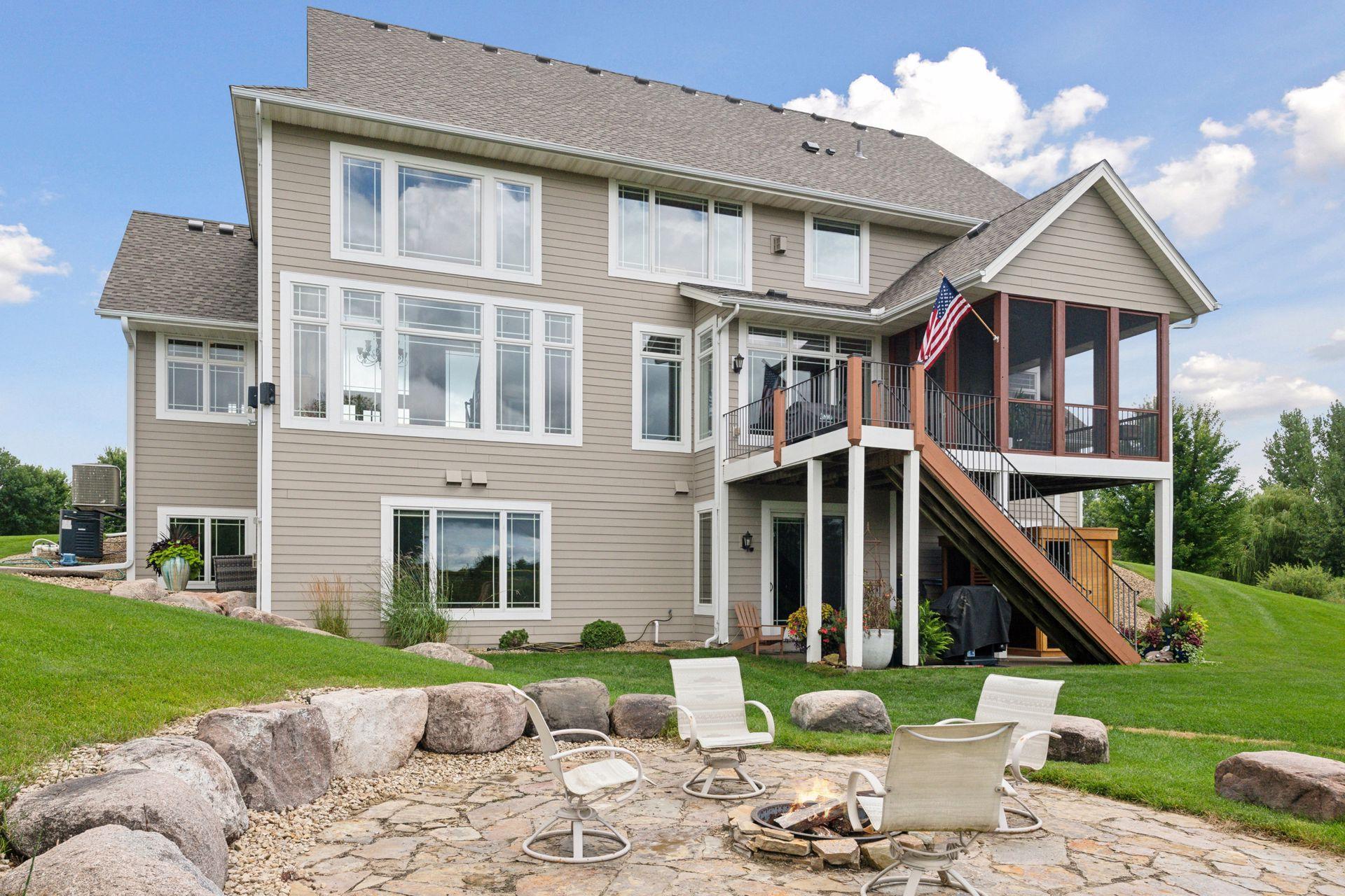 1005 Willow View Drive