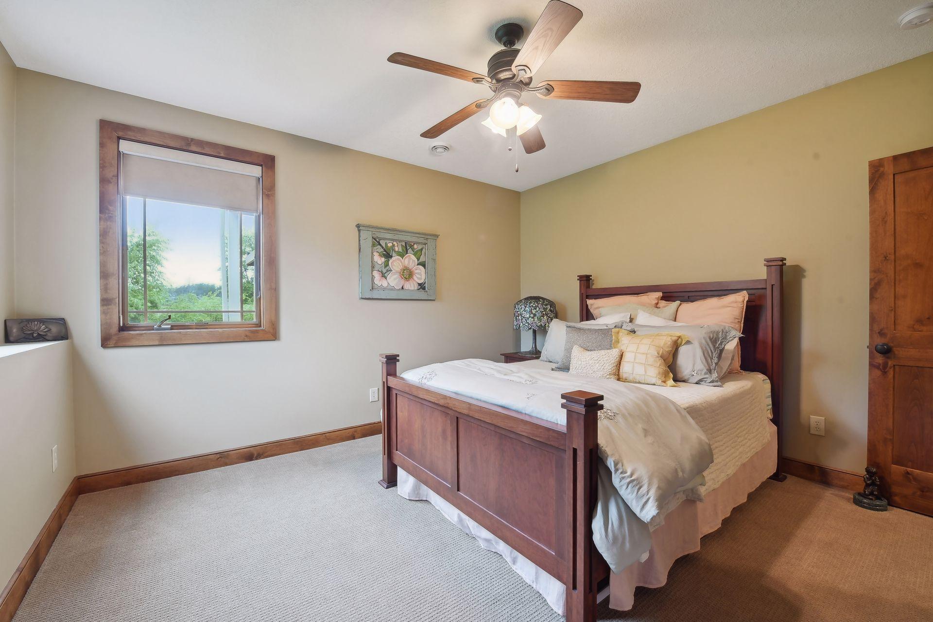 1005 Willow View Drive