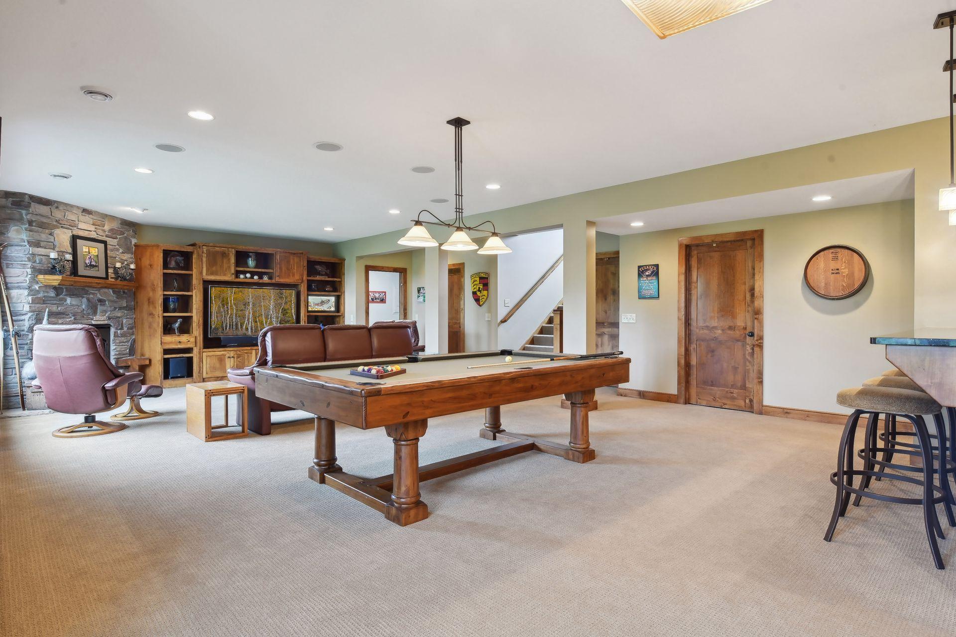 1005 Willow View Drive