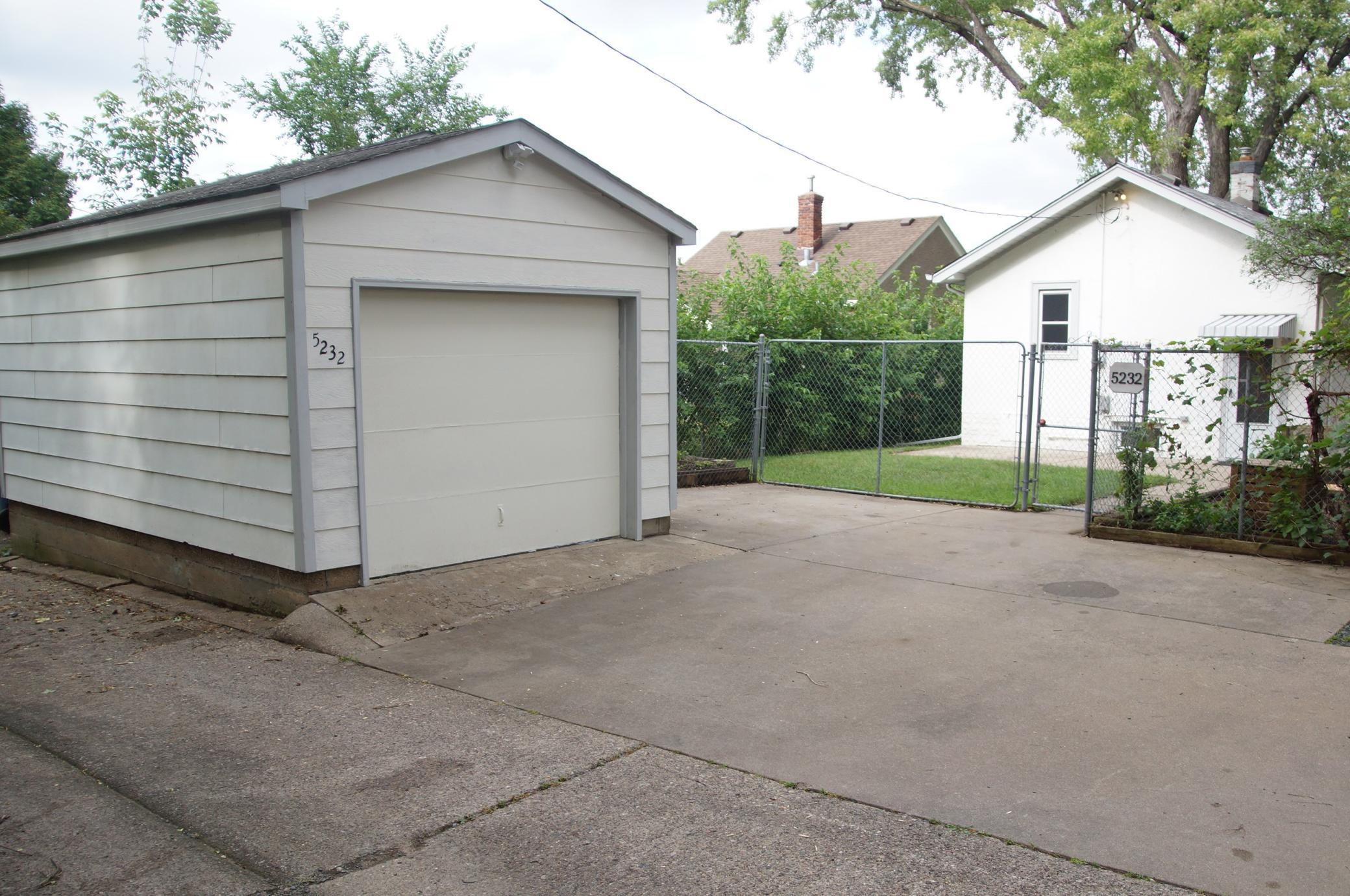 5232 Minnehaha Avenue