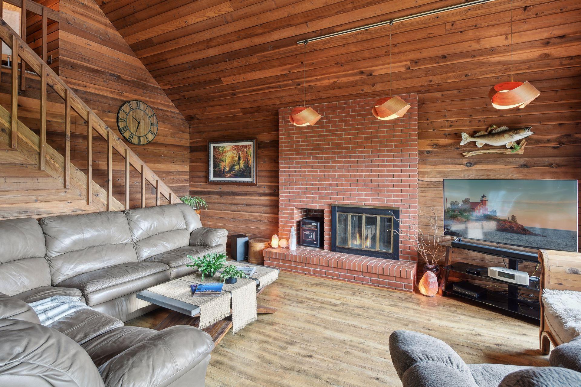3121 Fairchild Avenue