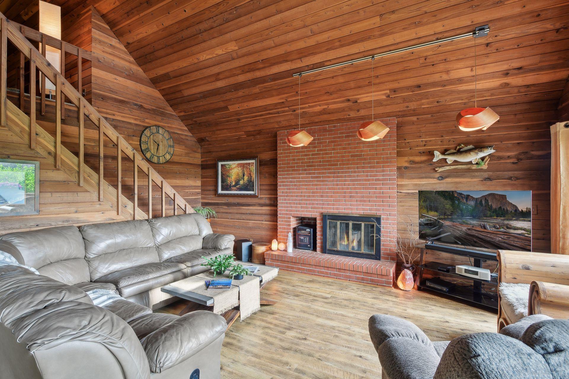 3121 Fairchild Avenue