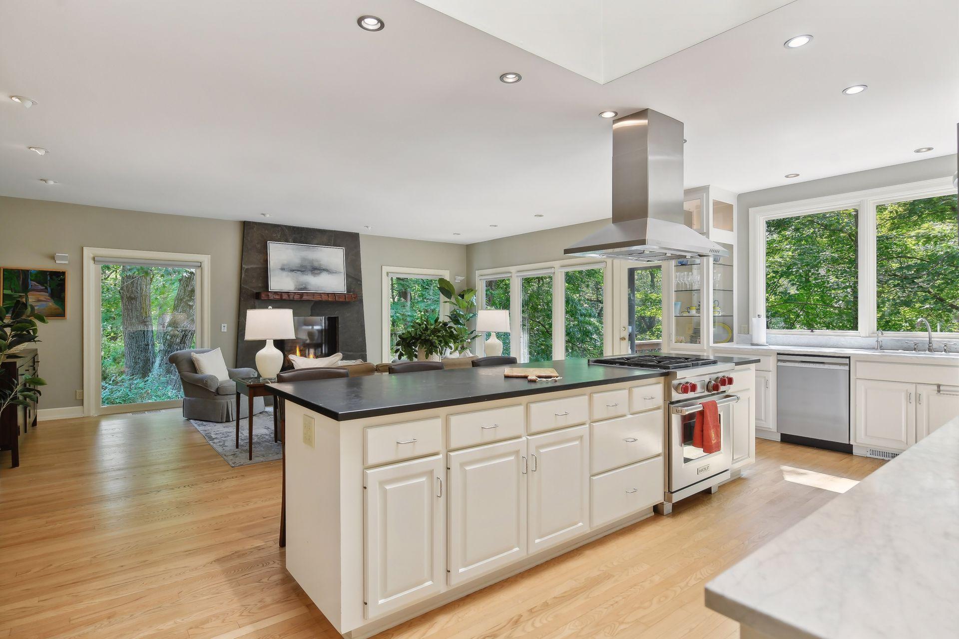 1520 Tanglewood Road