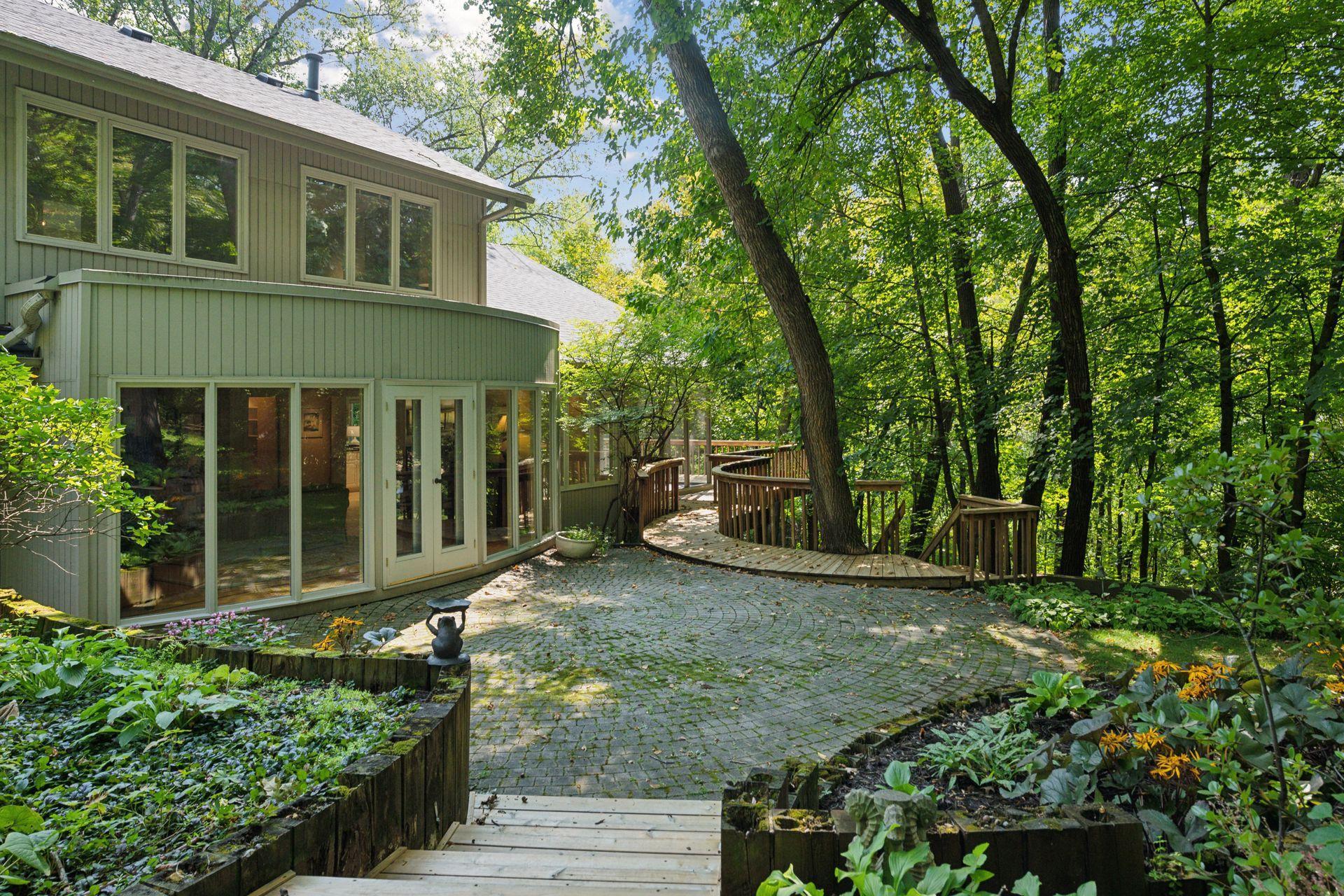 1520 Tanglewood Road