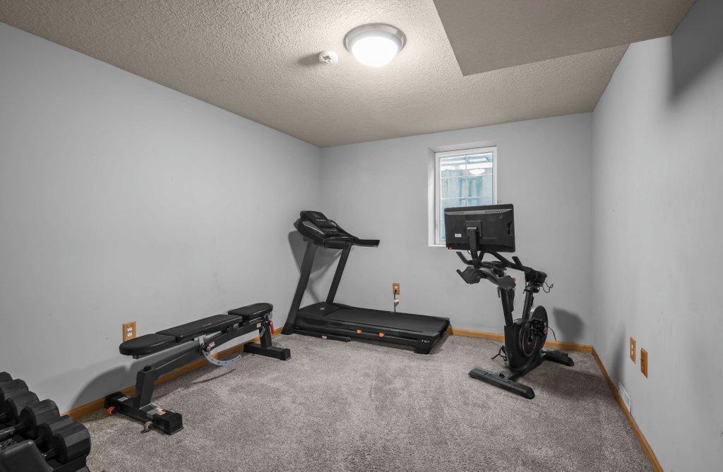 9269 Queensland Lane N