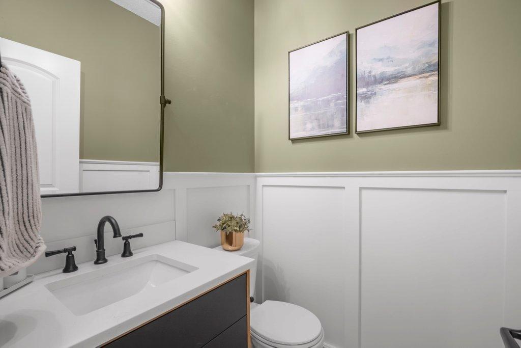 9269 Queensland Lane N