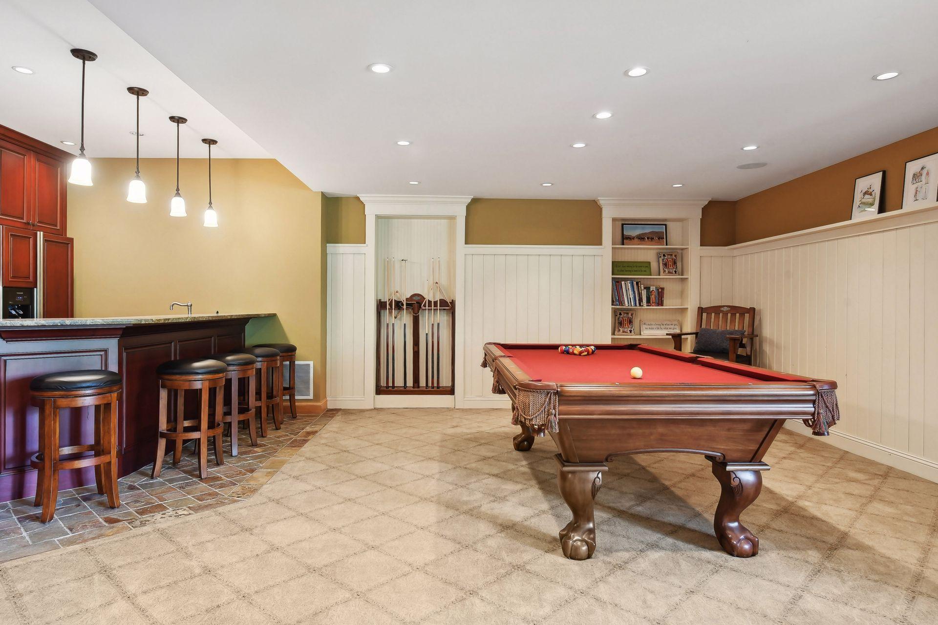 2335 Hollybush Road