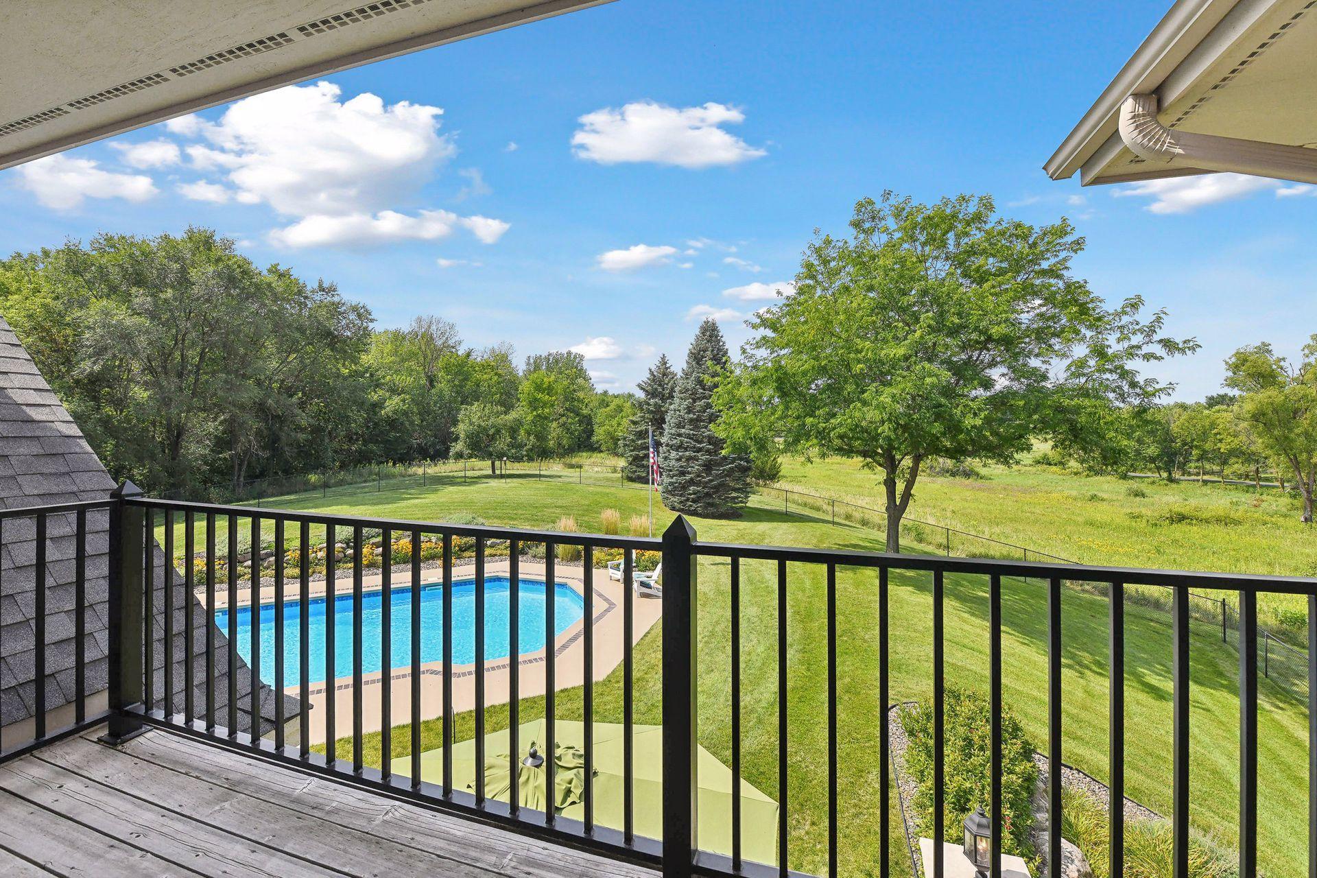 2335 Hollybush Road