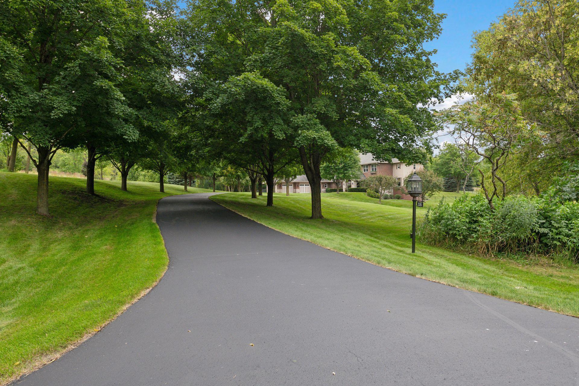 2335 Hollybush Road
