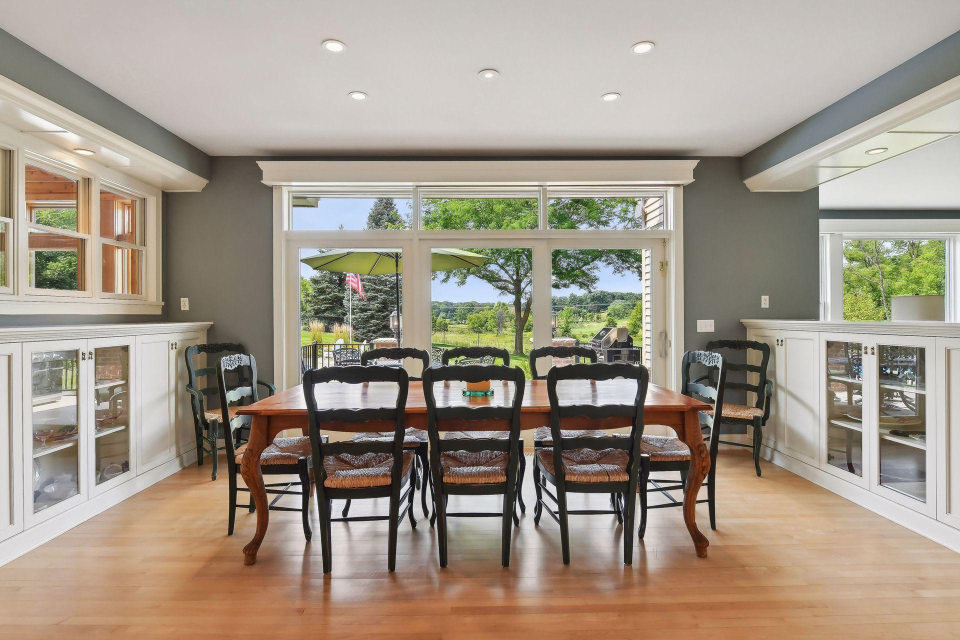 2335 Hollybush Road