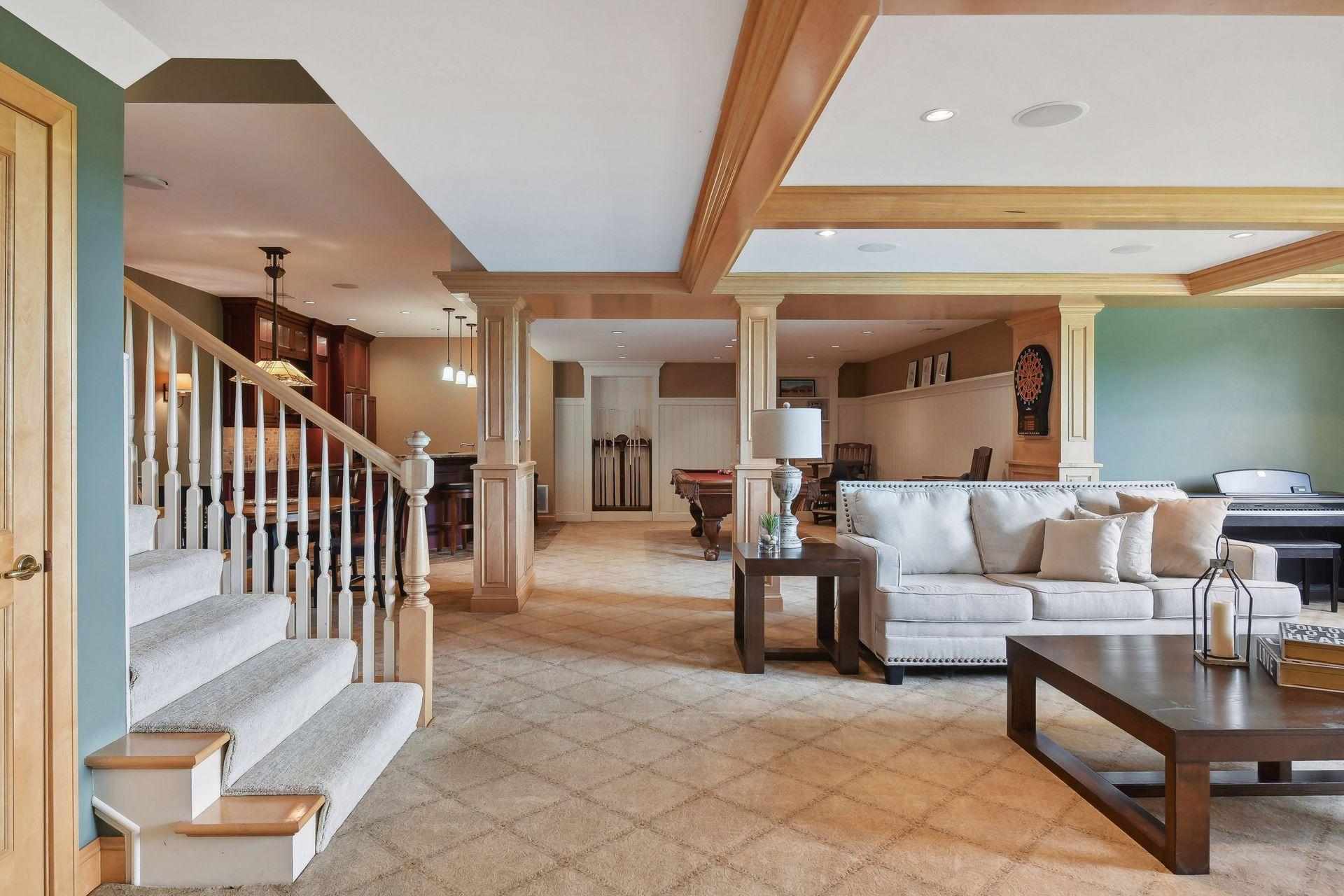 2335 Hollybush Road