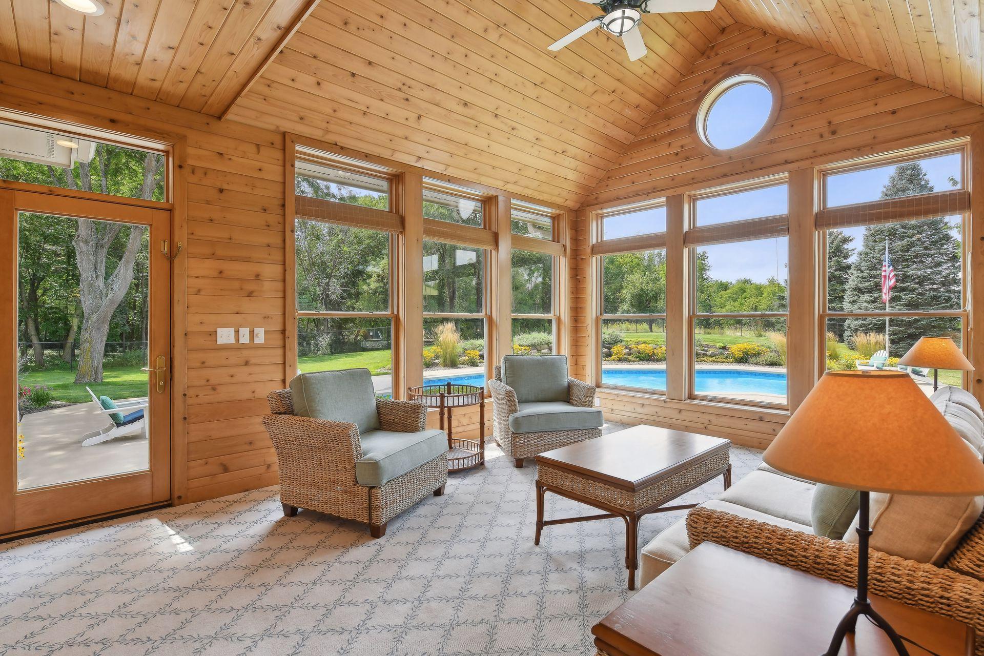 2335 Hollybush Road