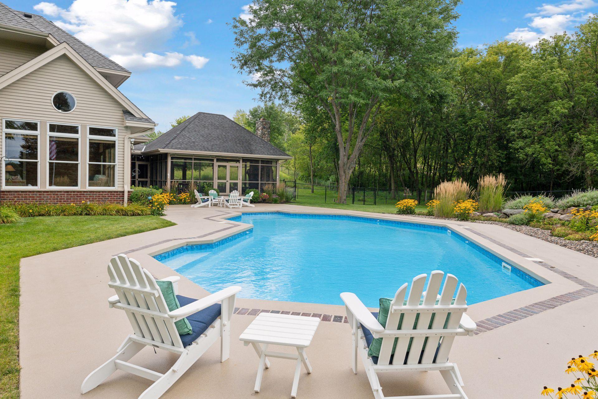 2335 Hollybush Road
