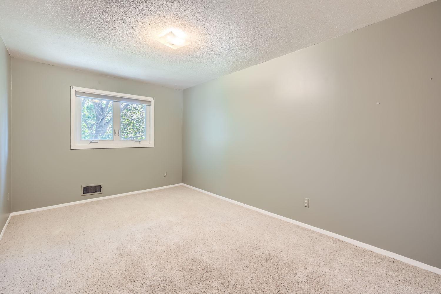 6021 Killarney Lane S