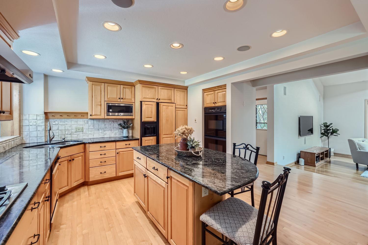 6021 Killarney Lane S